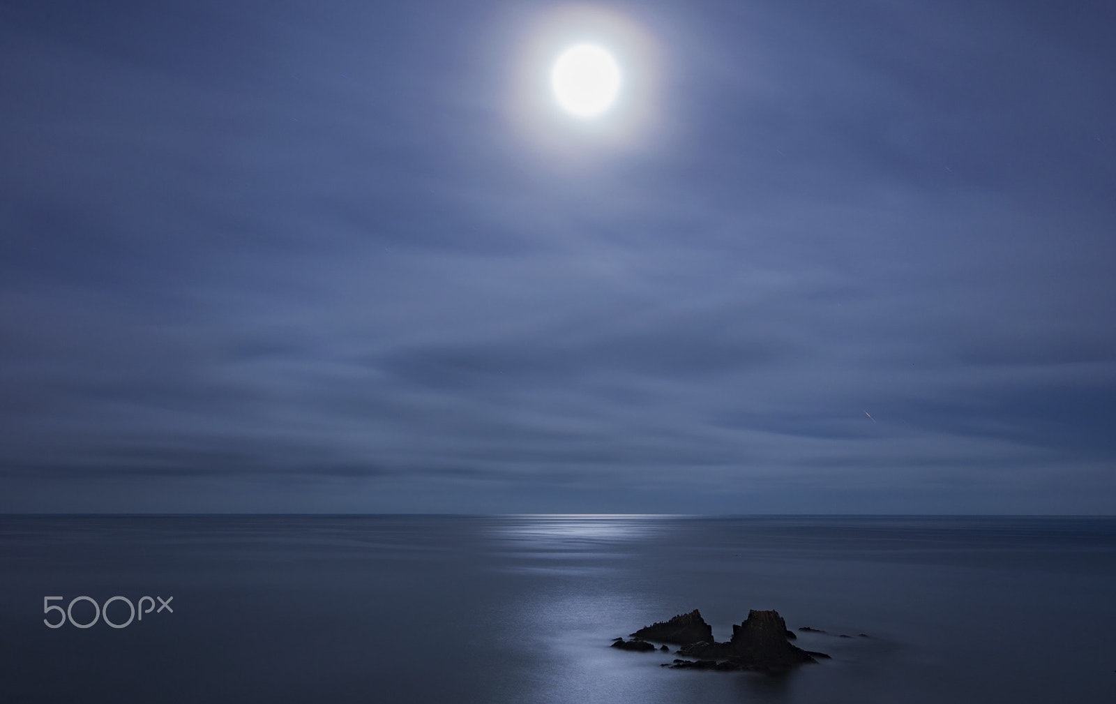 Sony a6000 + Sigma 19mm F2.8 EX DN sample photo. Moonlighting photography