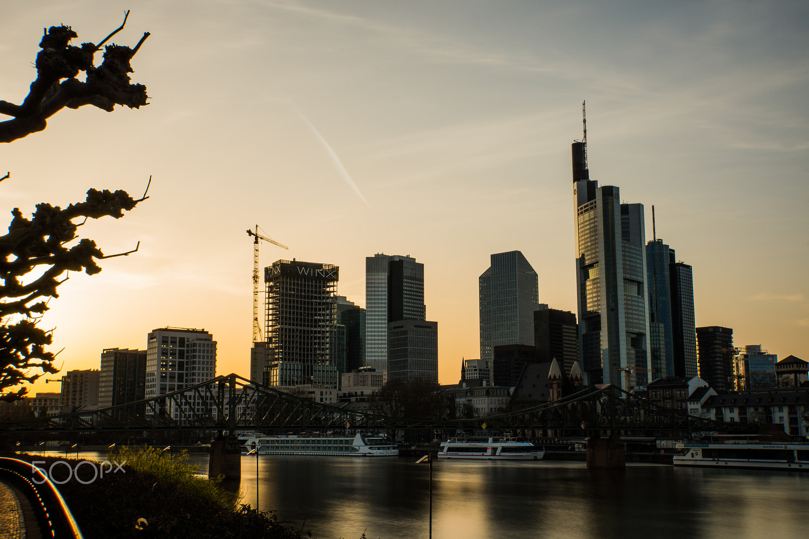 Sony Alpha NEX-7 + Sony E 18-200mm F3.5-6.3 OSS sample photo. Frankfurt skyline part 2 photography