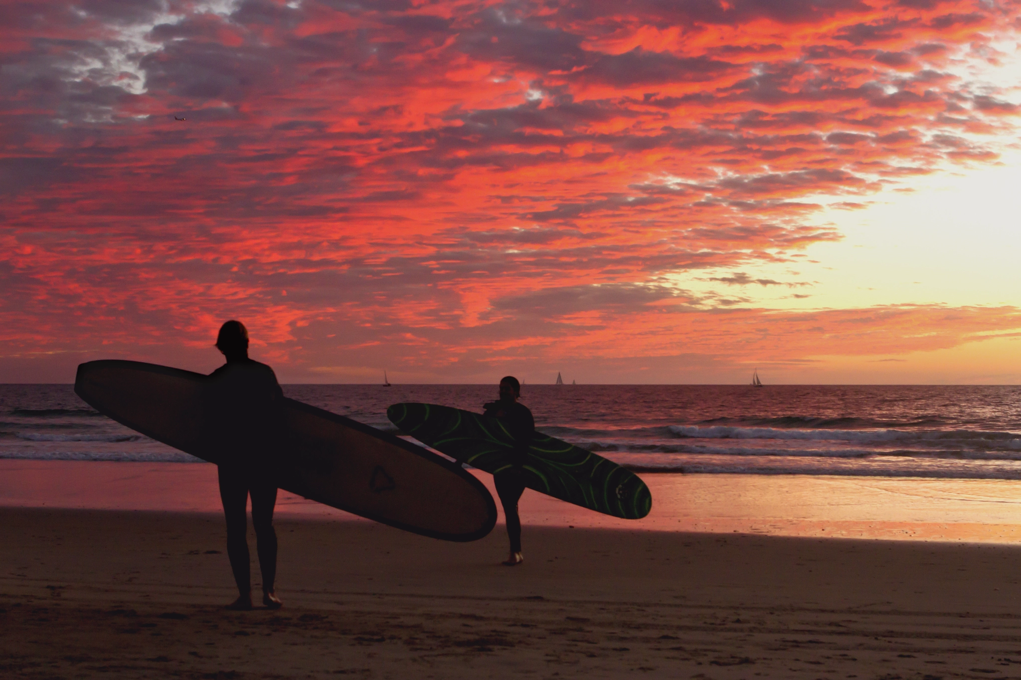 Canon EOS 7D + Canon EF 24-70mm F2.8L USM sample photo. Venice surfers photography