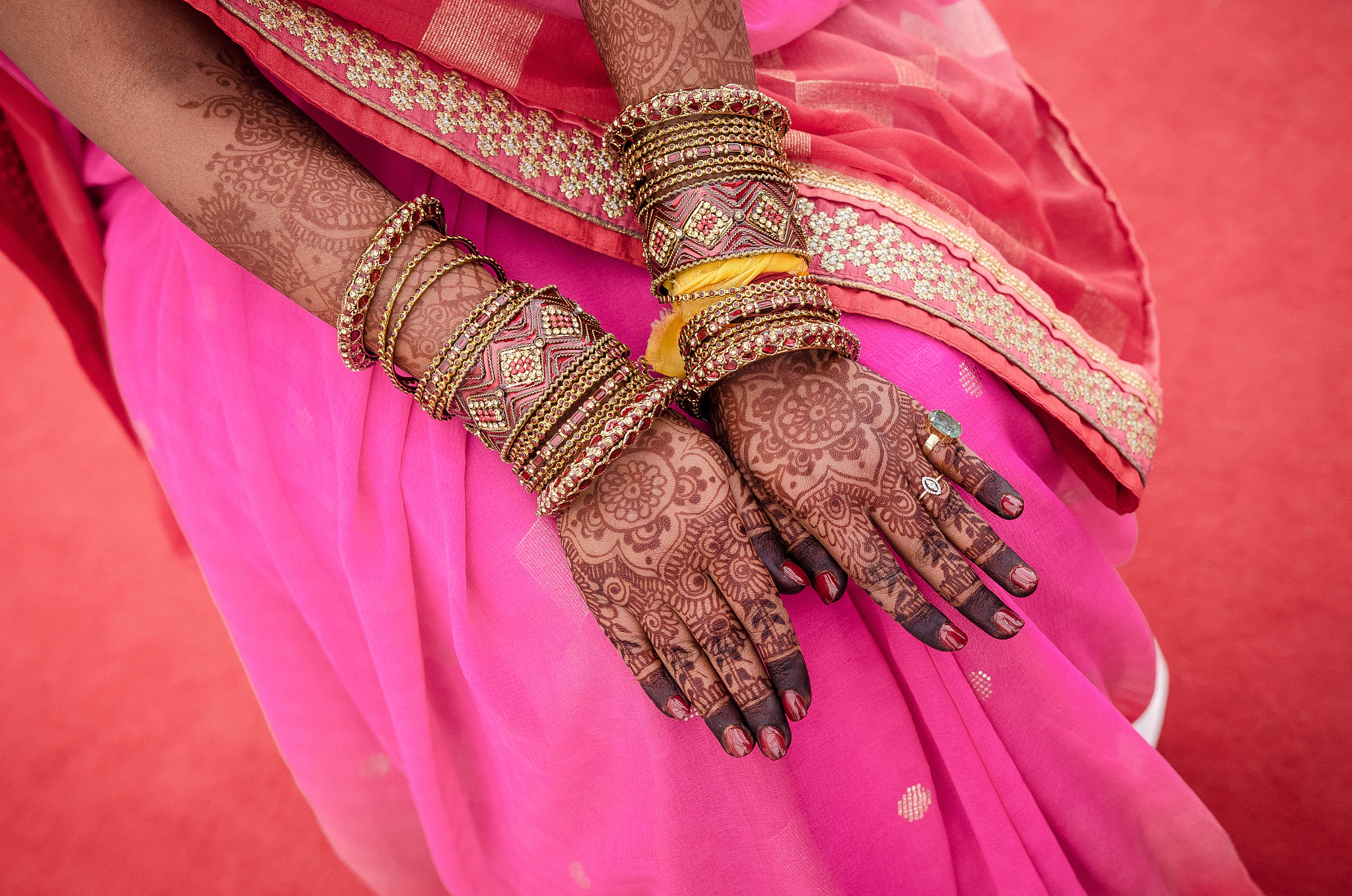 Nikon D7000 + Sigma 18-35mm F1.8 DC HSM Art sample photo. Bride hands photography