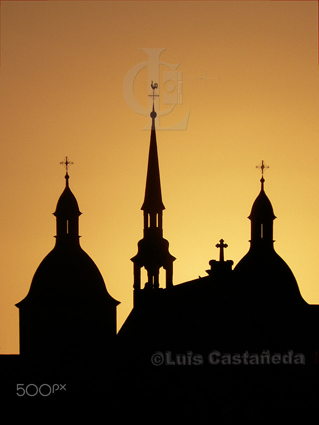 Panasonic DMC-FZ20 sample photo. Silhouettes of churches. cologne. germany photography