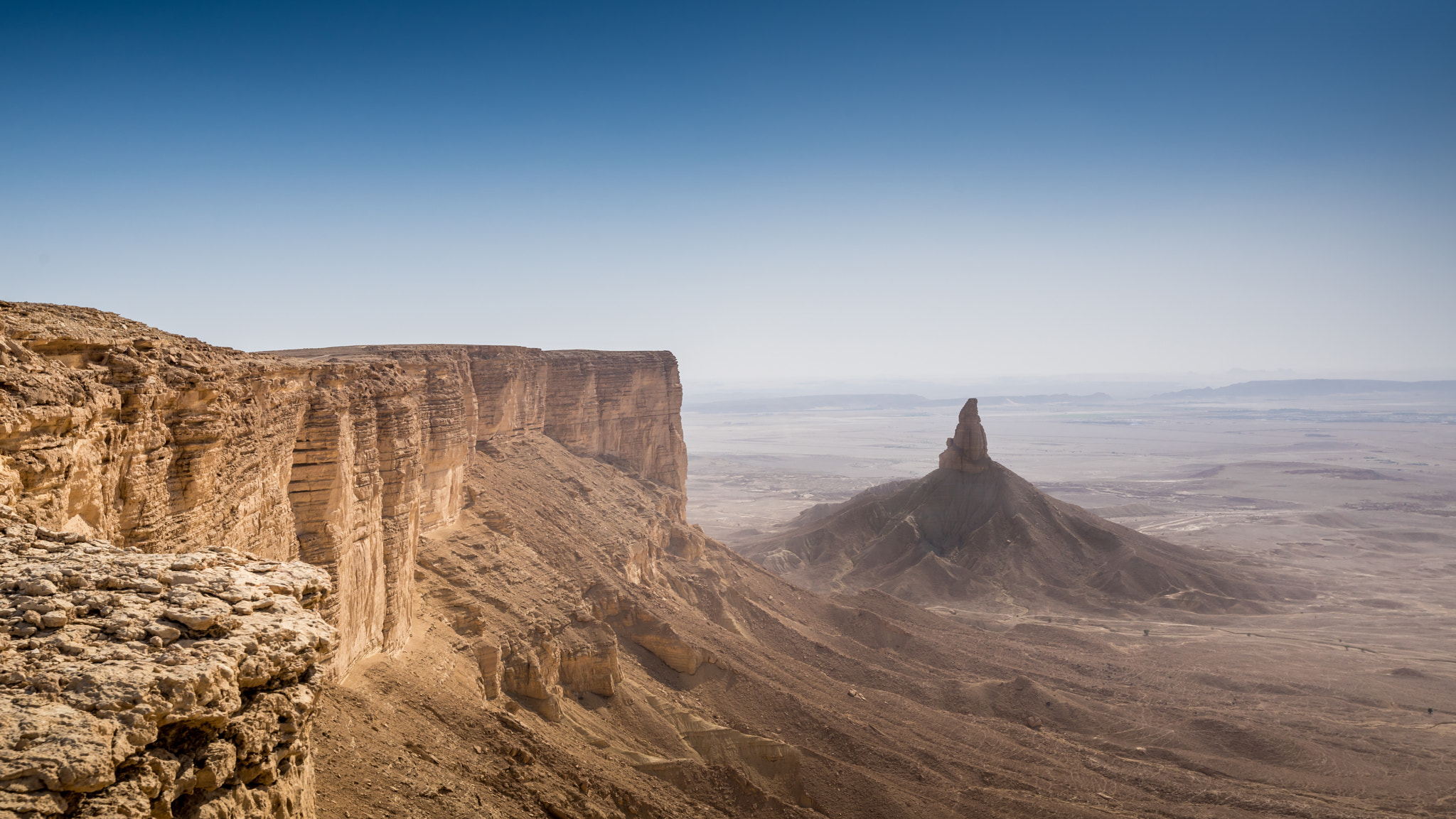 Sony a7R + Canon EF 16-35mm F2.8L II USM sample photo. Faisal's finger on tuwaiq escarpment photography