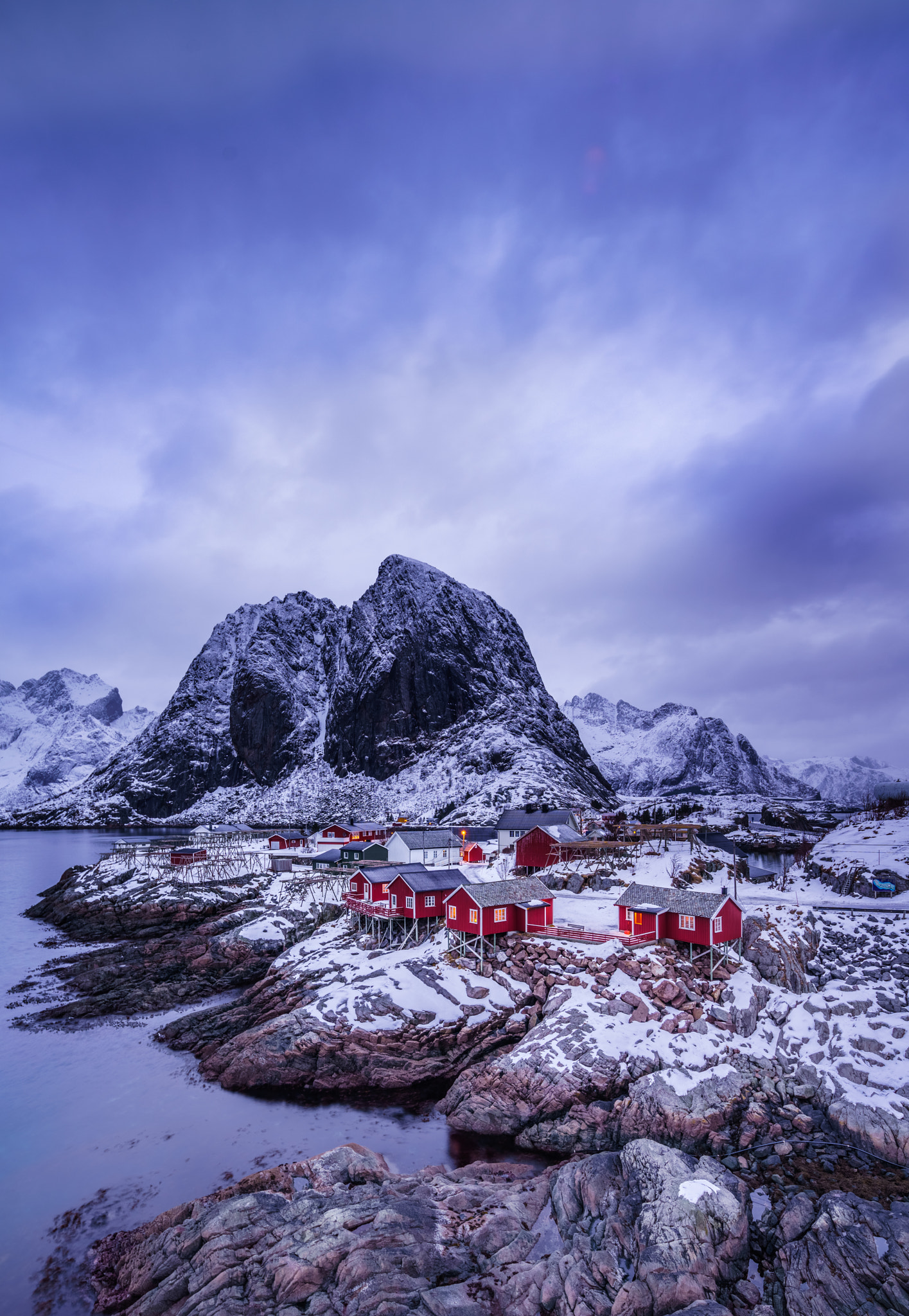 Canon TS-E 17mm F4L Tilt-Shift sample photo. Beautiful hamnøy photography