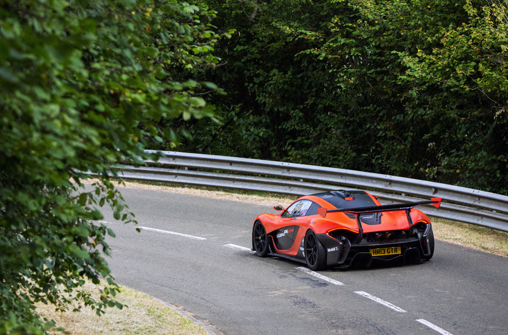 Sony SLT-A77 + Sony 70-400mm F4-5.6 G SSM sample photo. Mclaren p1 gtr photography