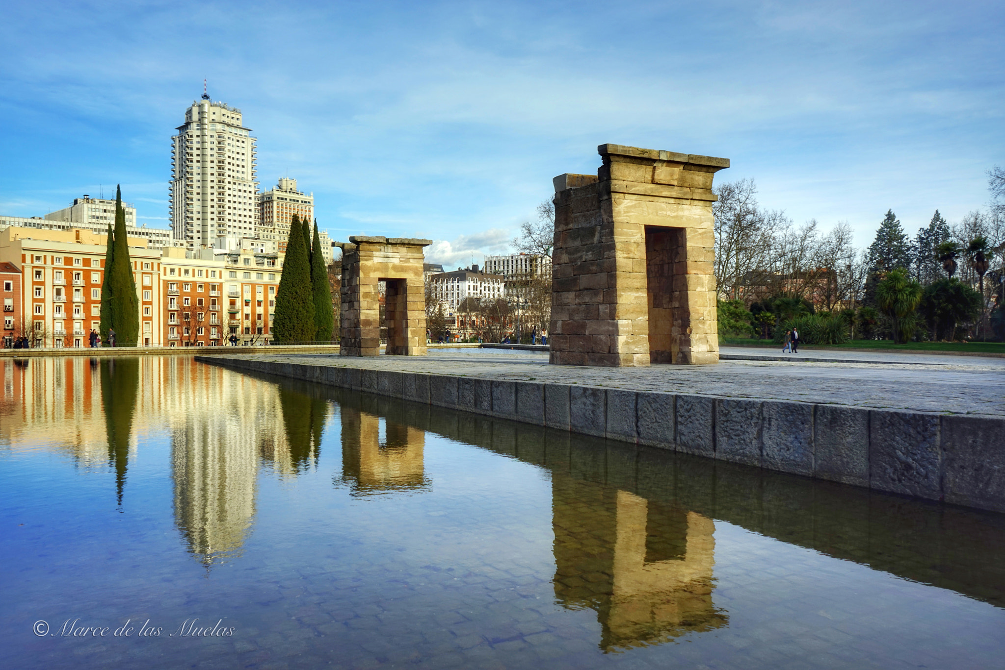 Sony a7R + Sony FE 28-70mm F3.5-5.6 OSS sample photo. Templo de debod madrid  spain photography