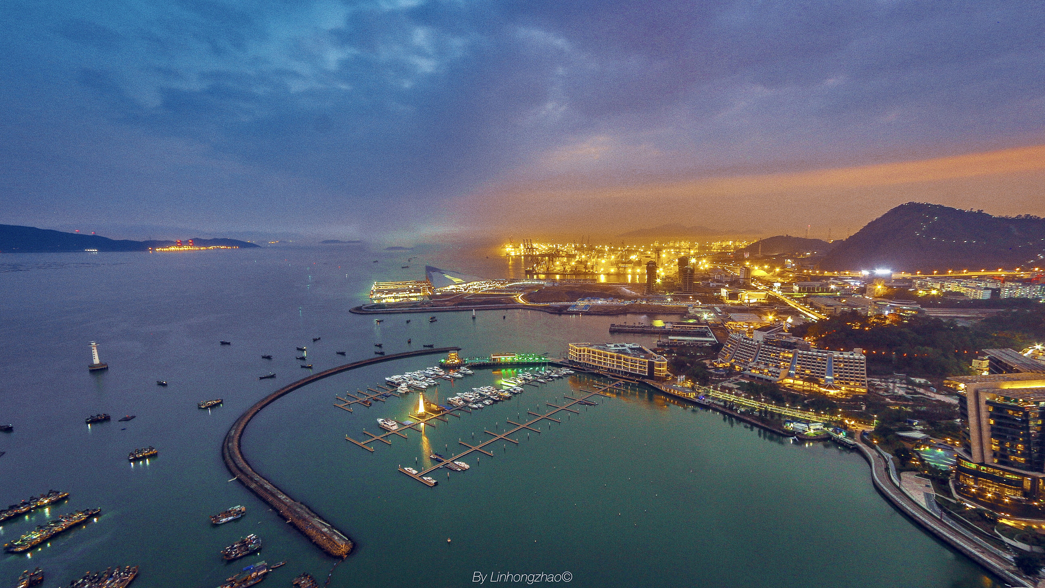 Canon EF-S 10-22mm F3.5-4.5 USM sample photo. 蛇口港嘿嘿 photography