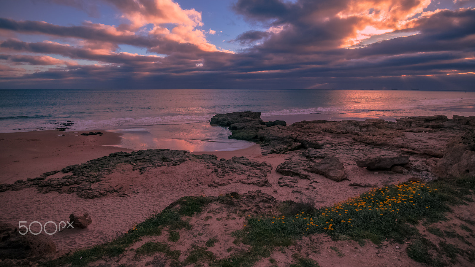 Canon EF-M 11-22mm F4-5.6 IS STM sample photo. Last light photography