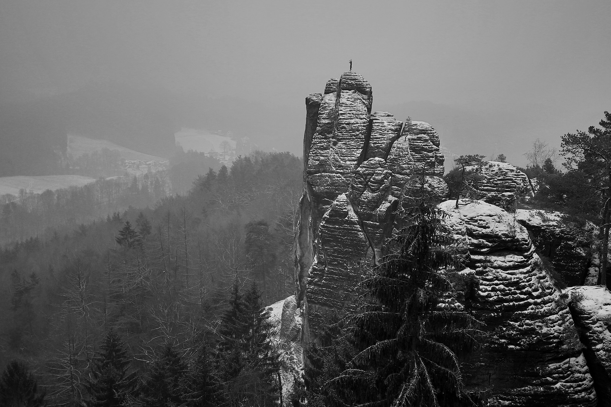 Canon EF-S 10-22mm F3.5-4.5 USM sample photo. Die bastei im schwarz und weiss photography