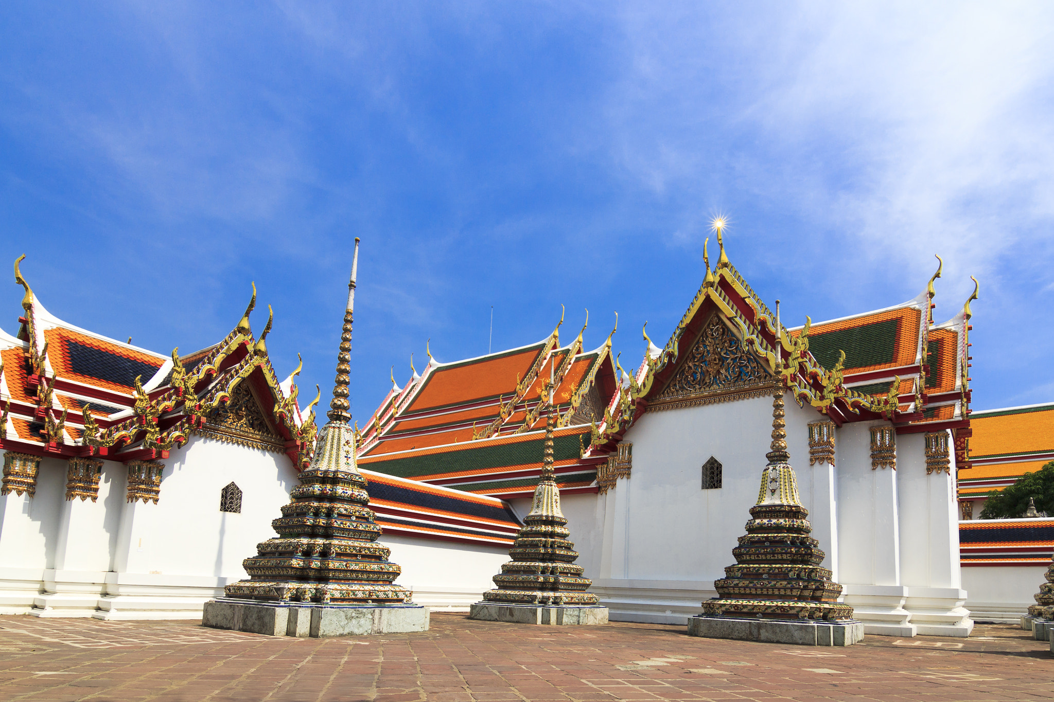 Canon EOS 60D sample photo. Wat pho photography