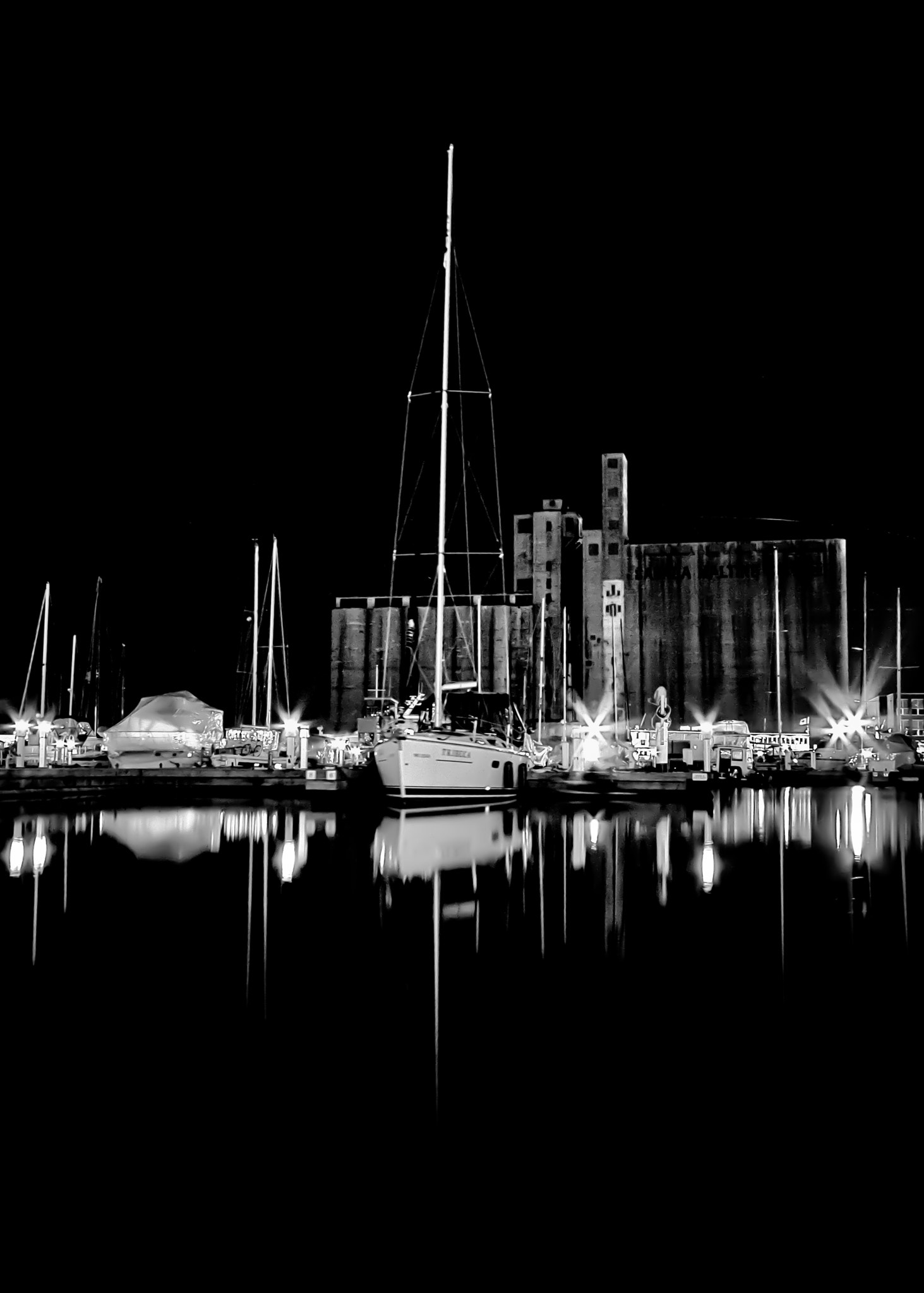 Canon EF-S 17-85mm F4-5.6 IS USM sample photo. Marina quay west toronto canada night photography