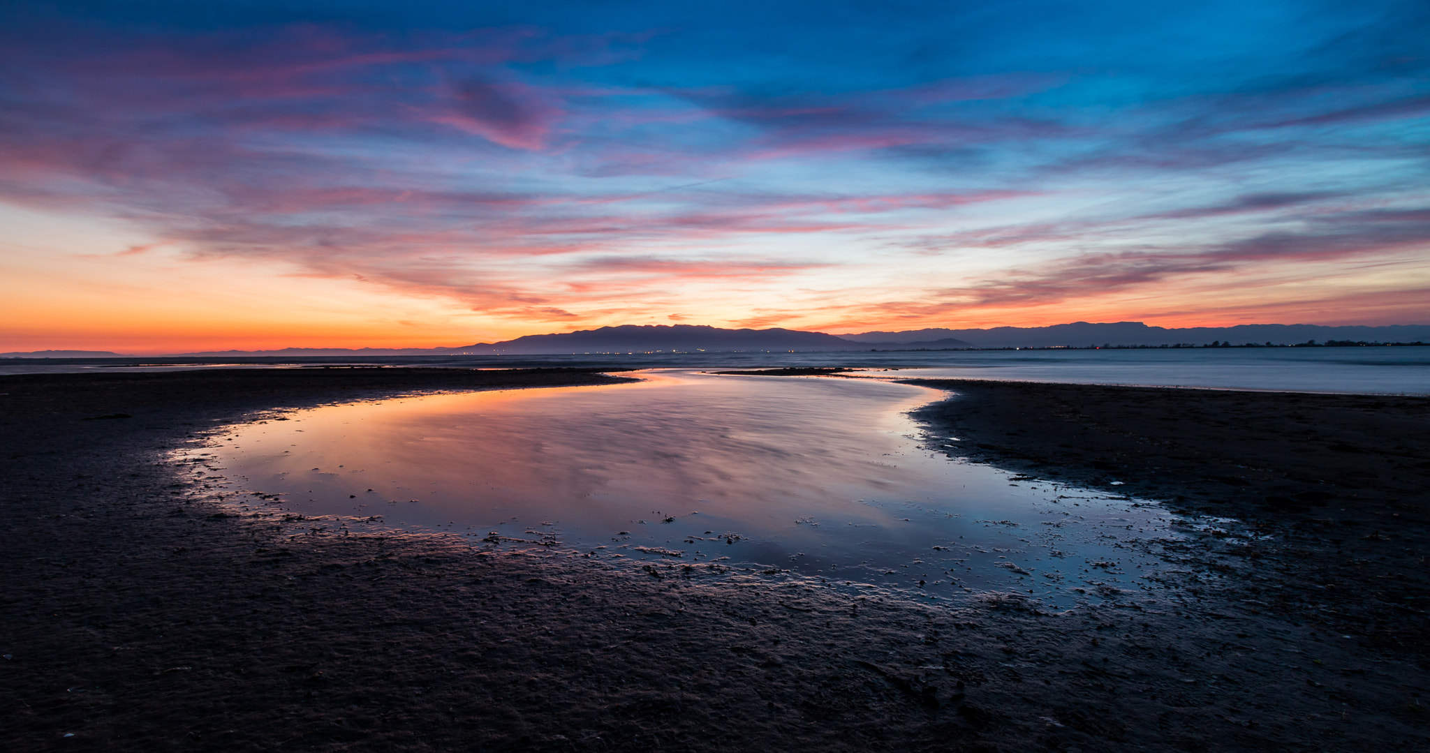 Canon EOS 760D (EOS Rebel T6s / EOS 8000D) + Canon EF-S 10-22mm F3.5-4.5 USM sample photo. Colores de atardecer photography