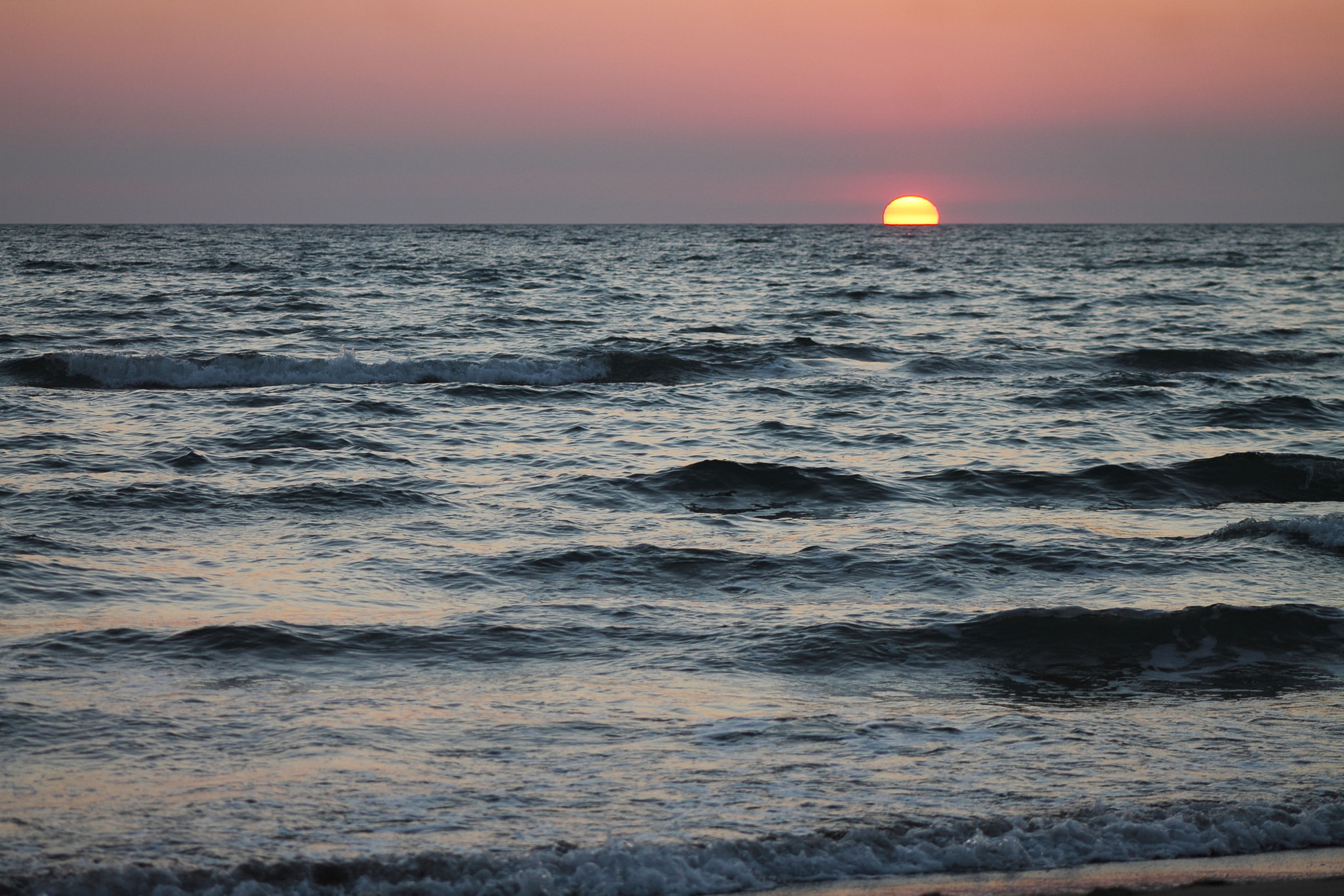 Canon EOS 1100D (EOS Rebel T3 / EOS Kiss X50) + EF75-300mm f/4-5.6 sample photo. Tramonto photography