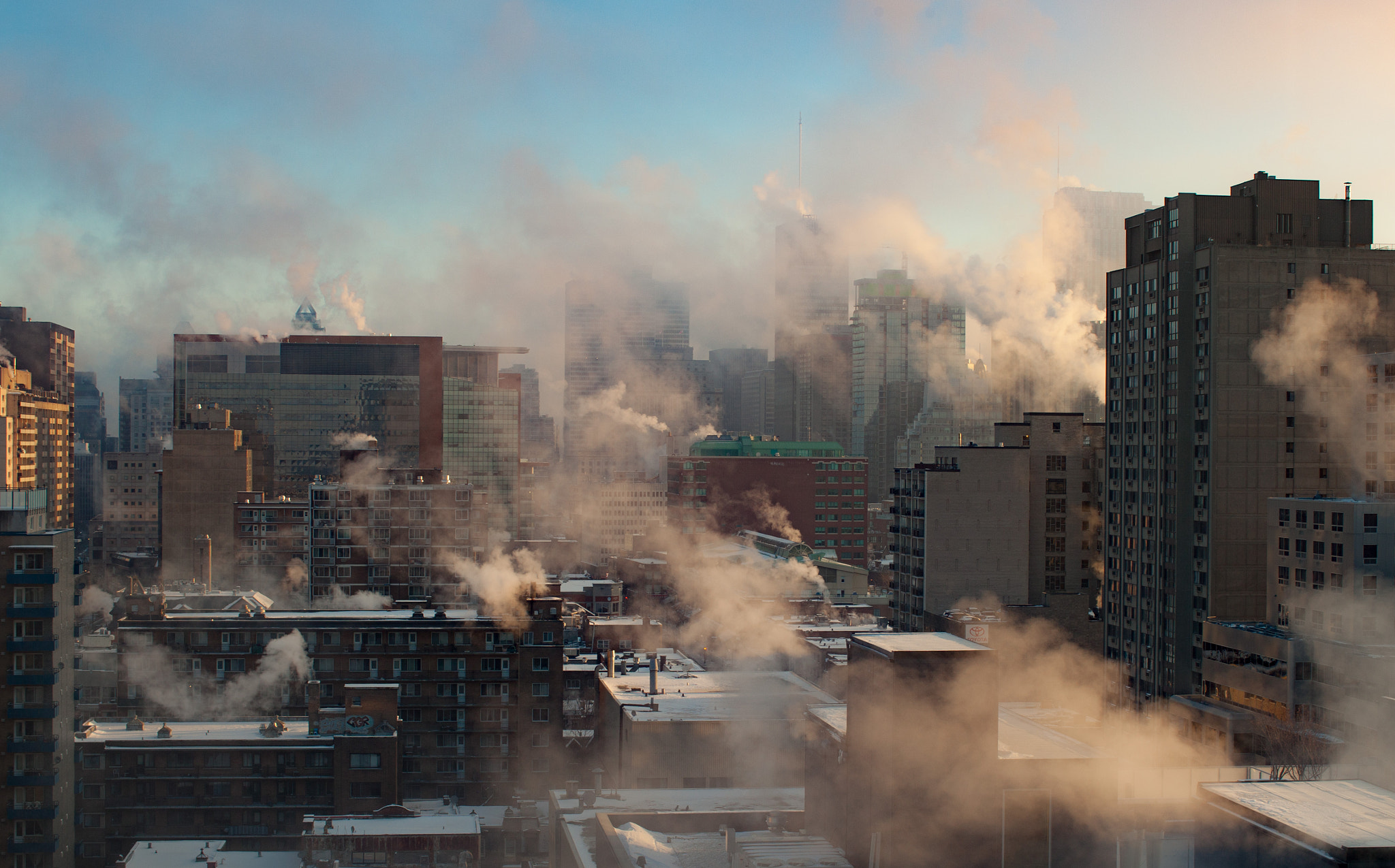 Canon EOS 5D Mark II sample photo. Smoky montreal photography