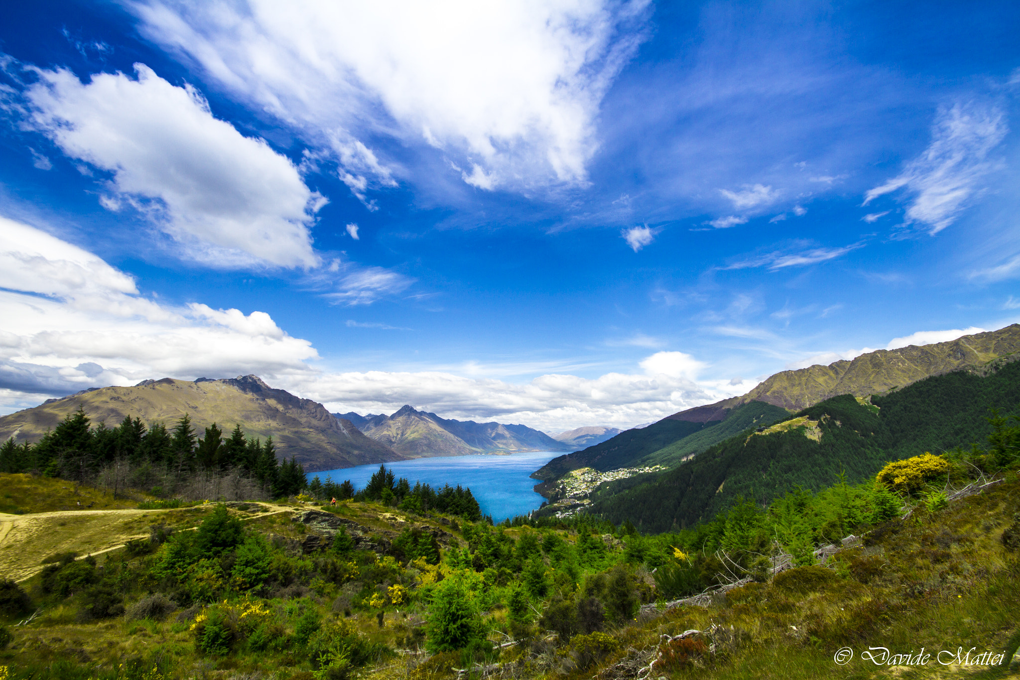 Canon EOS 7D + Sigma 10-20mm F4-5.6 EX DC HSM sample photo. Queenstown hill photography