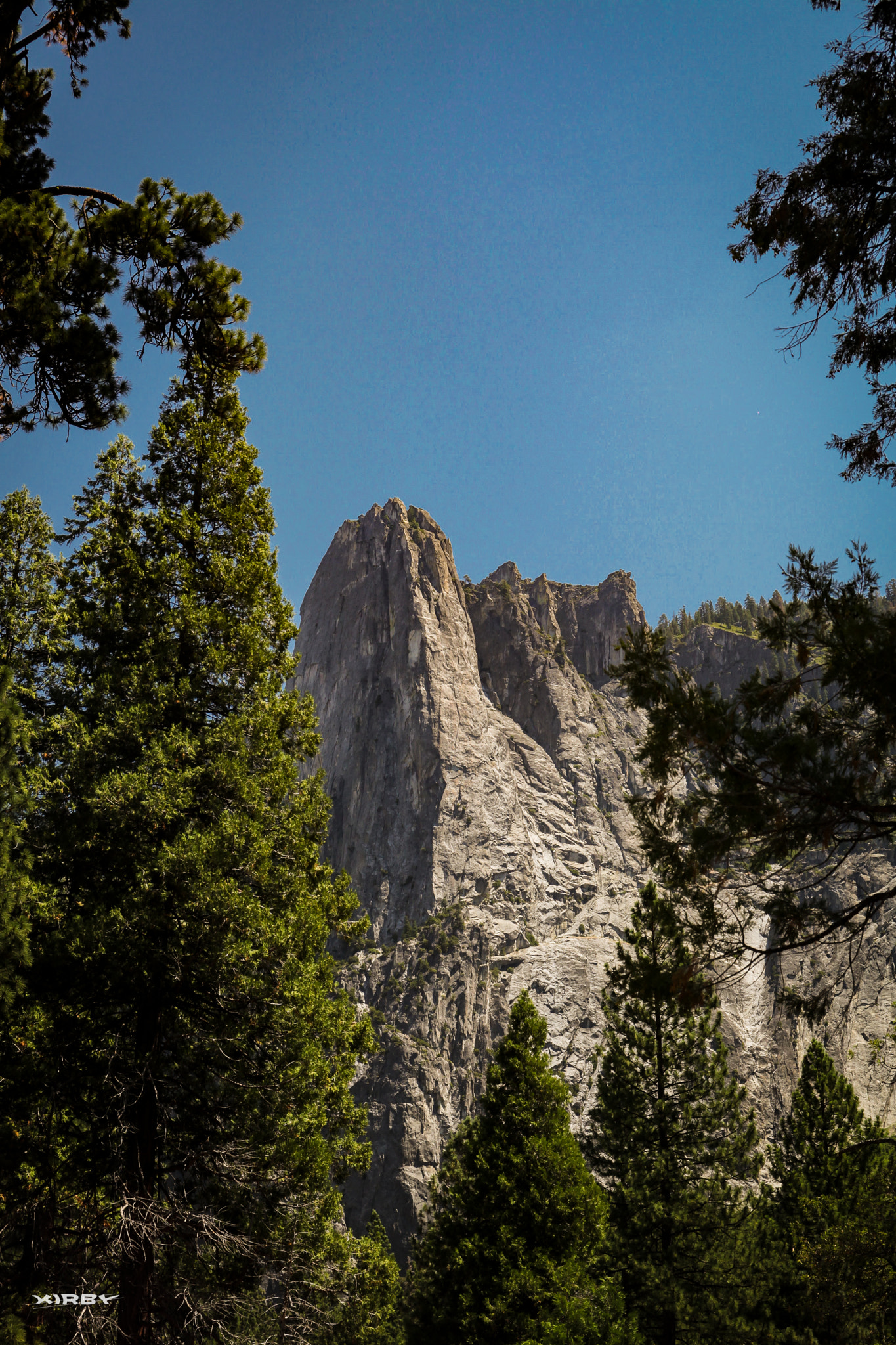 Canon EF 24-70mm F4L IS USM sample photo. Frontal pinnacle photography