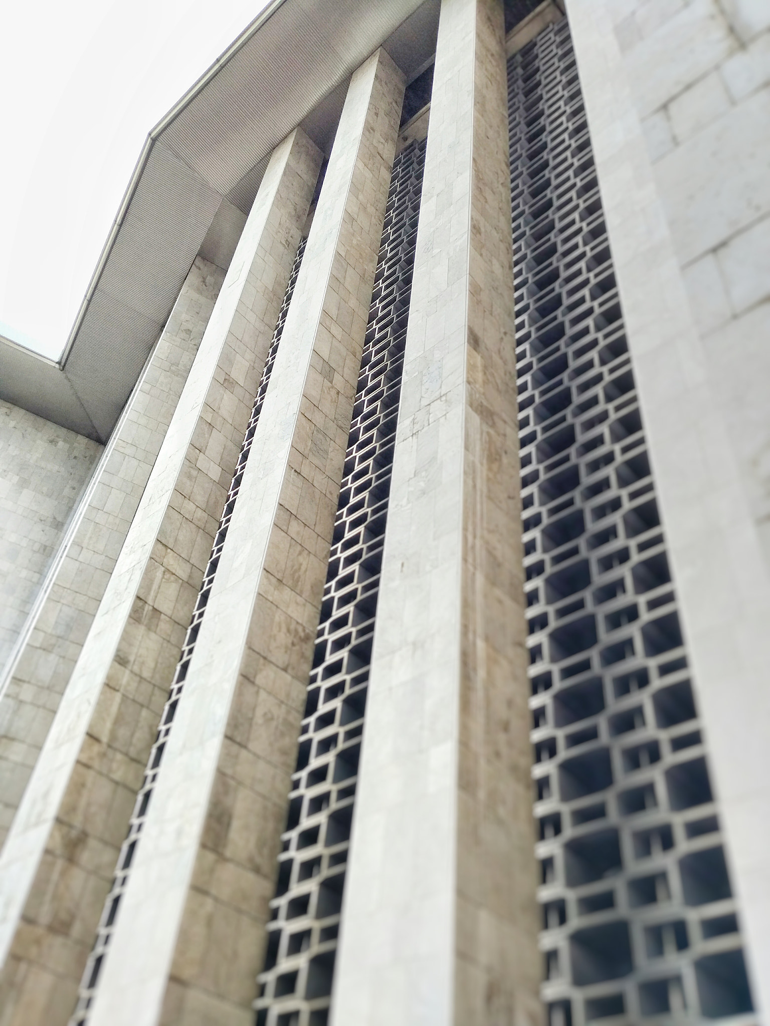 Xiaomi Mi-4c sample photo. Istiqlal wall mosque photography