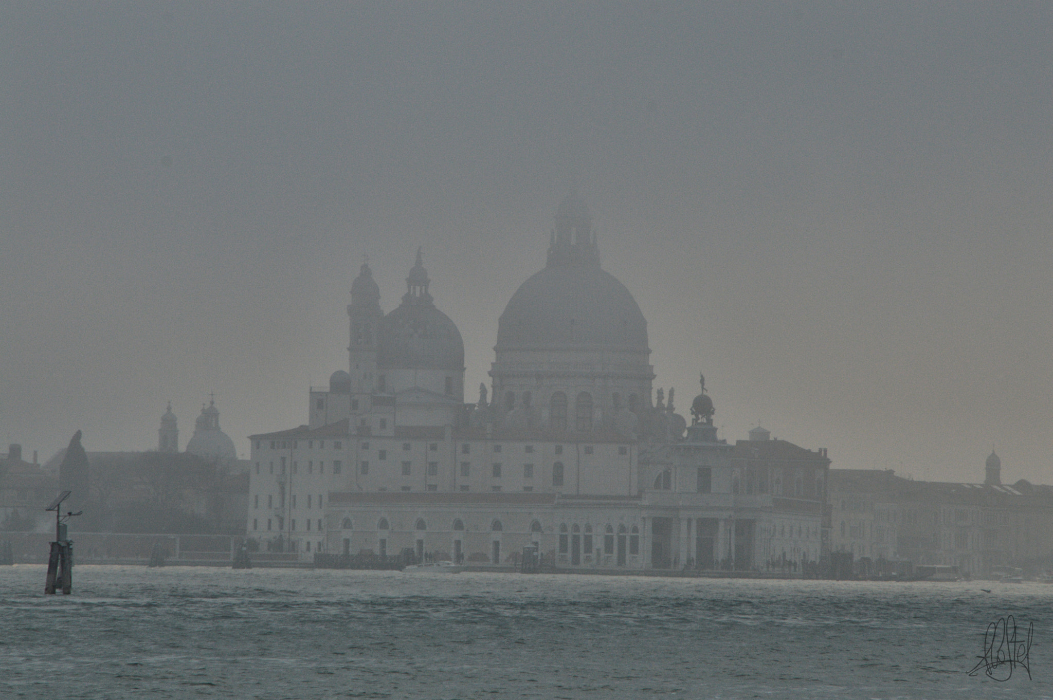 Nikon D3200 sample photo. Foggy venice photography