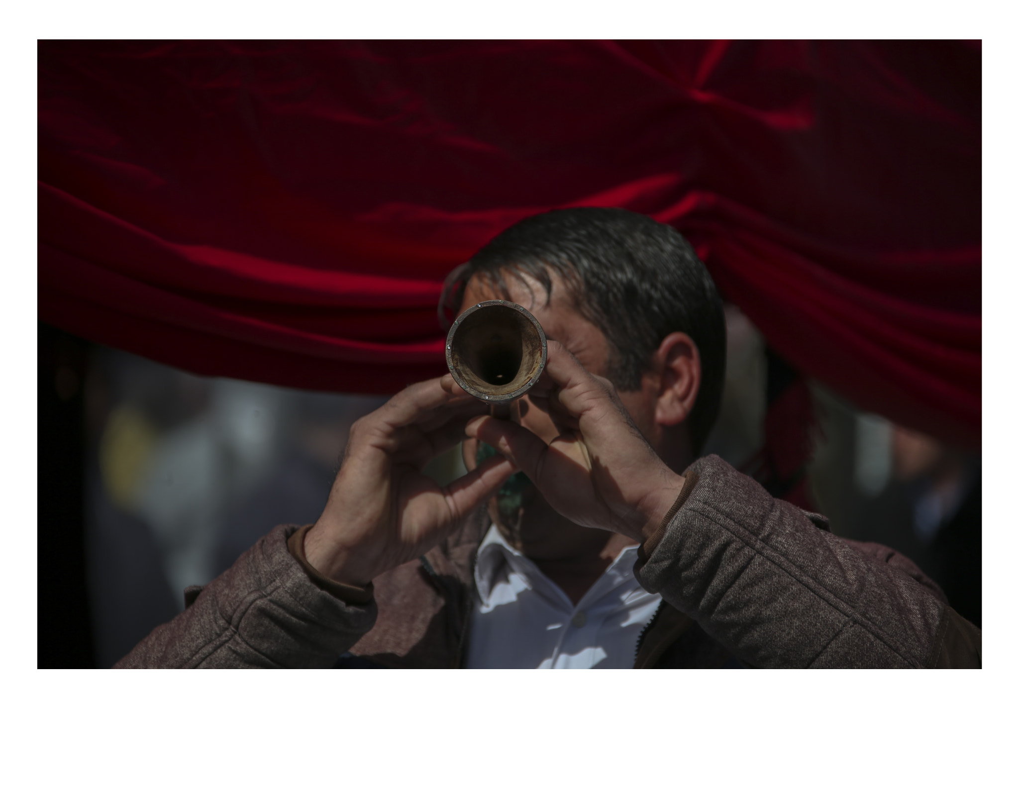 Canon EF 28-300mm F3.5-5.6L IS USM sample photo. Novruz bayrami musician photography