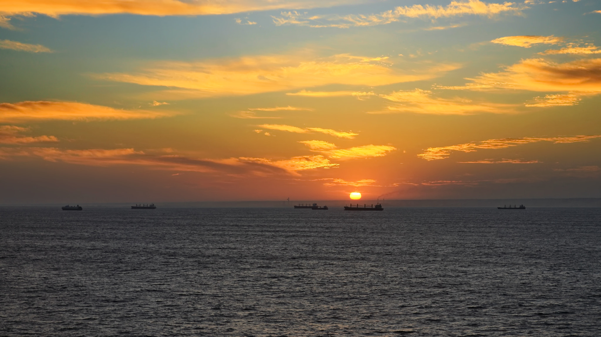 Canon EOS-1Ds Mark III sample photo. Morning in the mediterranean sea photography