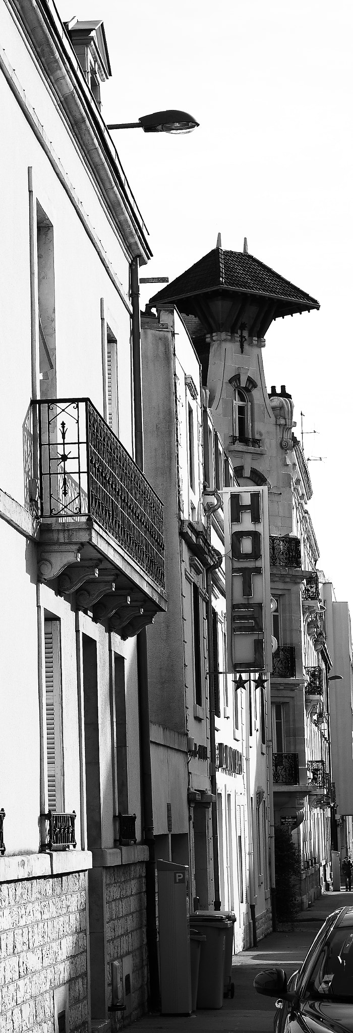 Canon EOS 100D (EOS Rebel SL1 / EOS Kiss X7) + Canon EF 50mm F1.8 STM sample photo. Hotel montchapet dijon photography