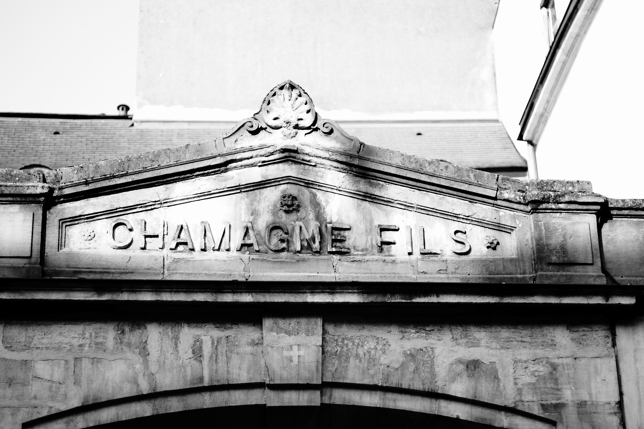 Canon EOS 100D (EOS Rebel SL1 / EOS Kiss X7) + Canon EF 50mm F1.8 STM sample photo. Maison chamagne dijon photography