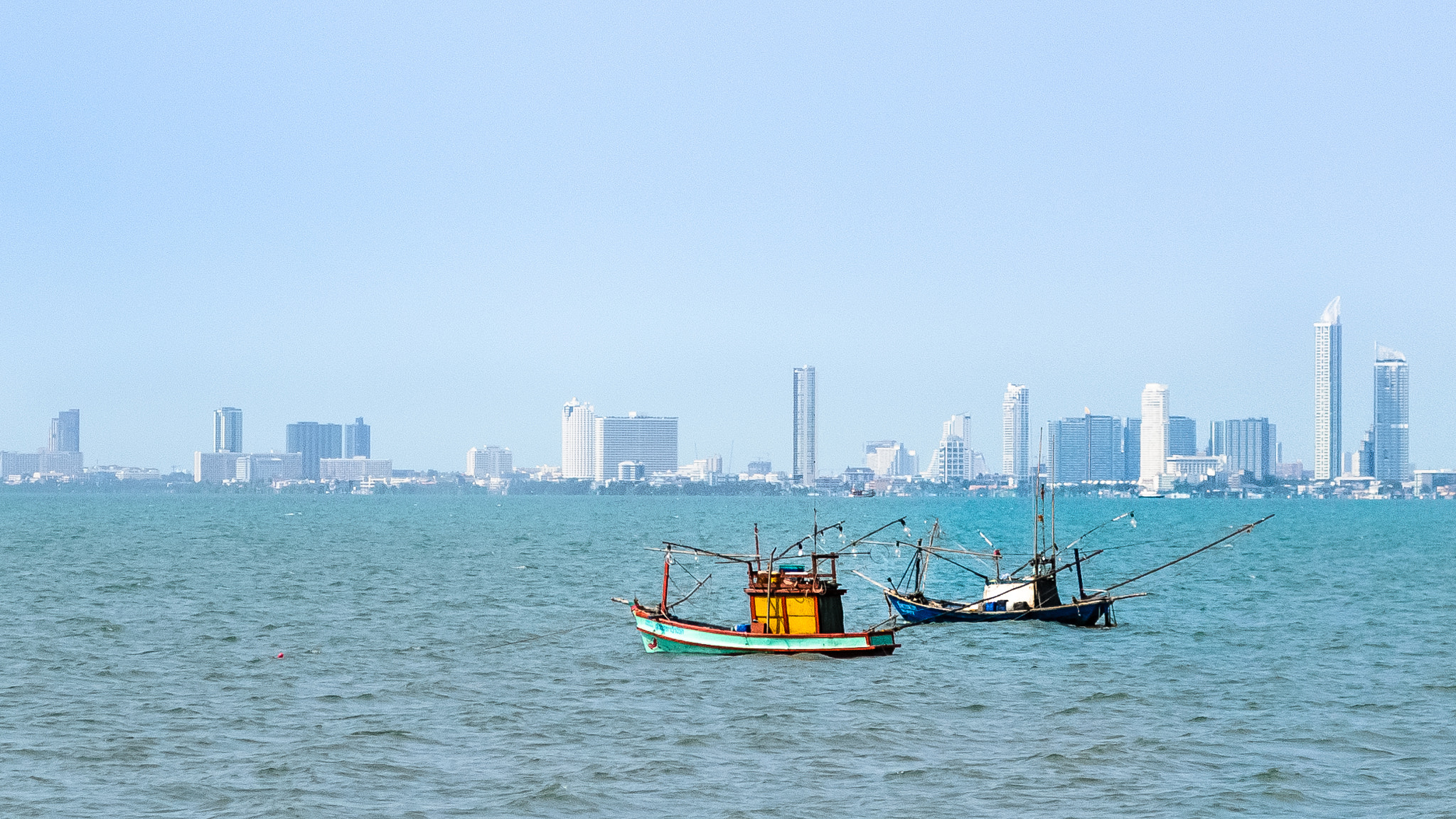 Nikon AF-S Nikkor 24-70mm F2.8G ED sample photo. Another view of pattaya photography