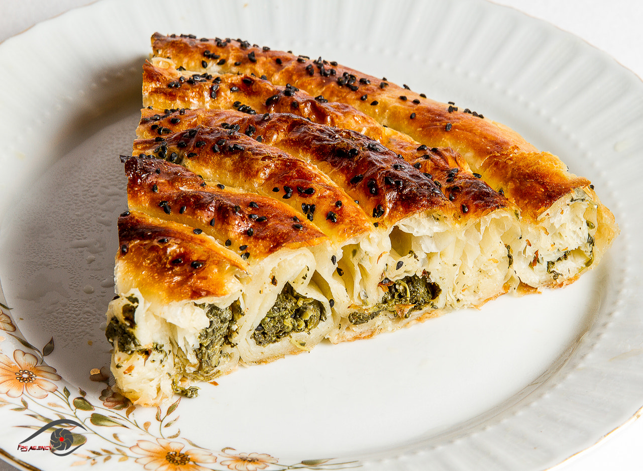 Canon EF 24-70mm F2.8L II USM sample photo. Spinach patty photography