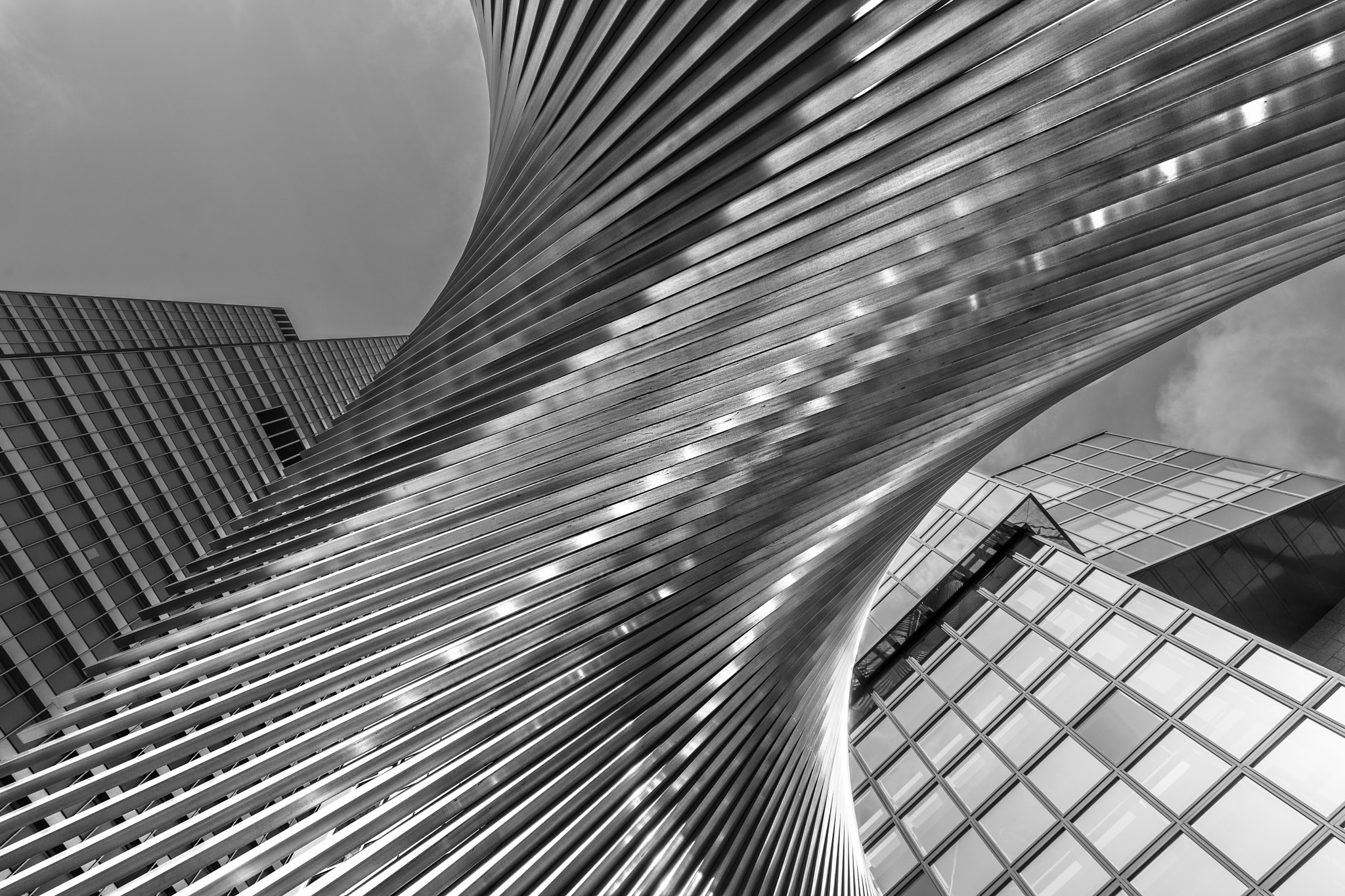 Sony a7 + Sony Vario-Tessar T* FE 16-35mm F4 ZA OSS sample photo. Frankfurt messeviertel photography
