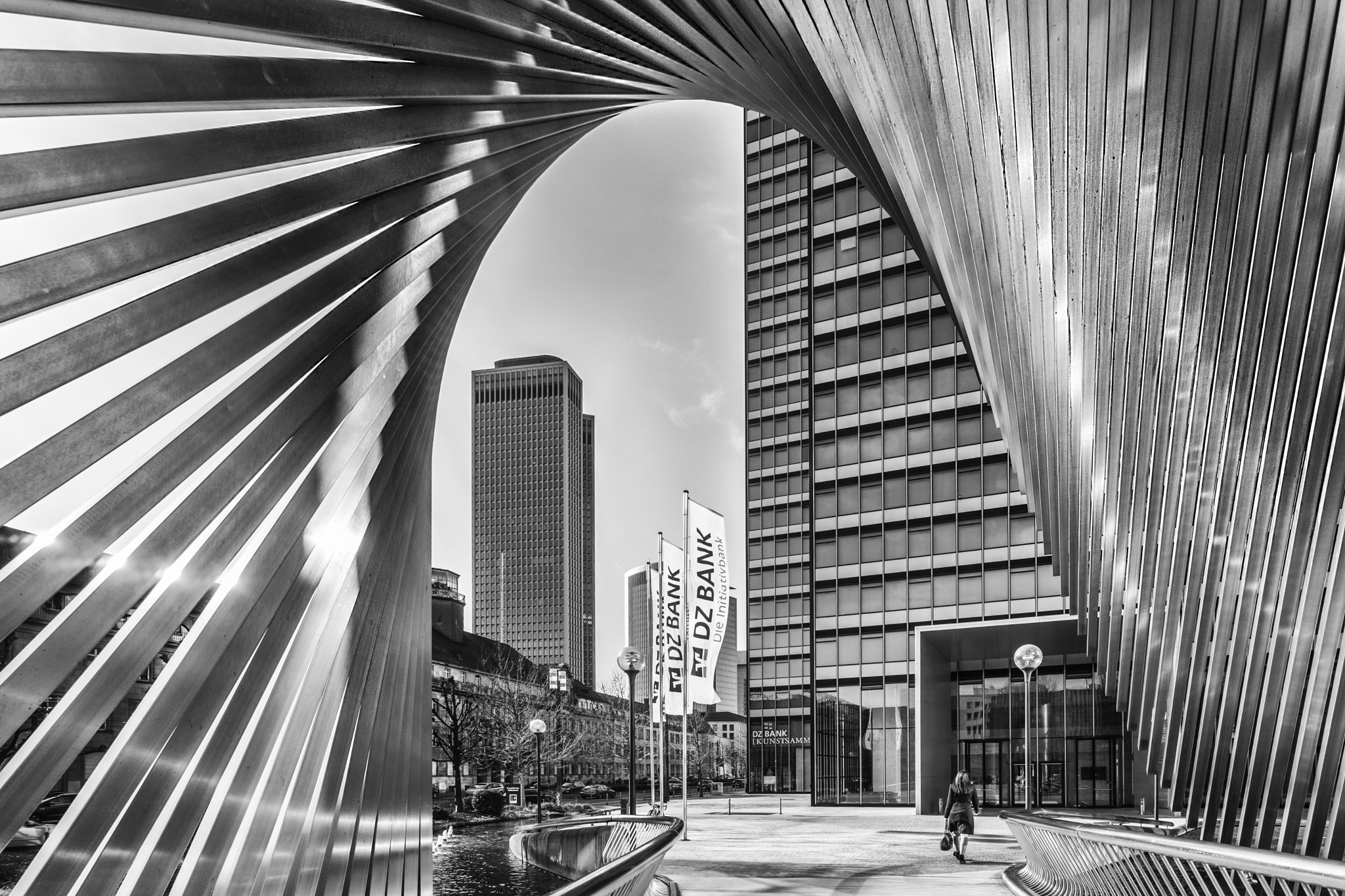 Sony a7 + Sony Vario-Tessar T* FE 16-35mm F4 ZA OSS sample photo. Frankfurt messeviertel photography