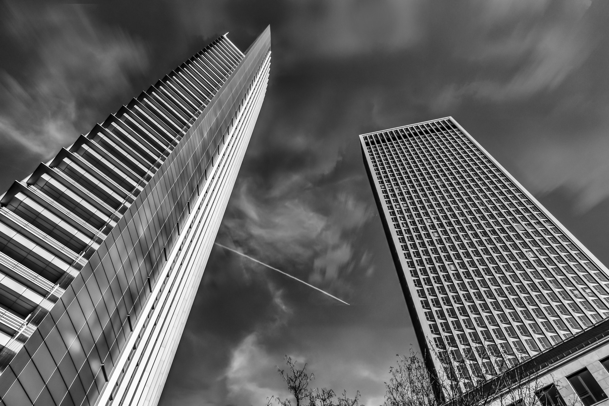 Sony a7 + Sony Vario-Tessar T* FE 16-35mm F4 ZA OSS sample photo. Frankfurt messeviertel photography