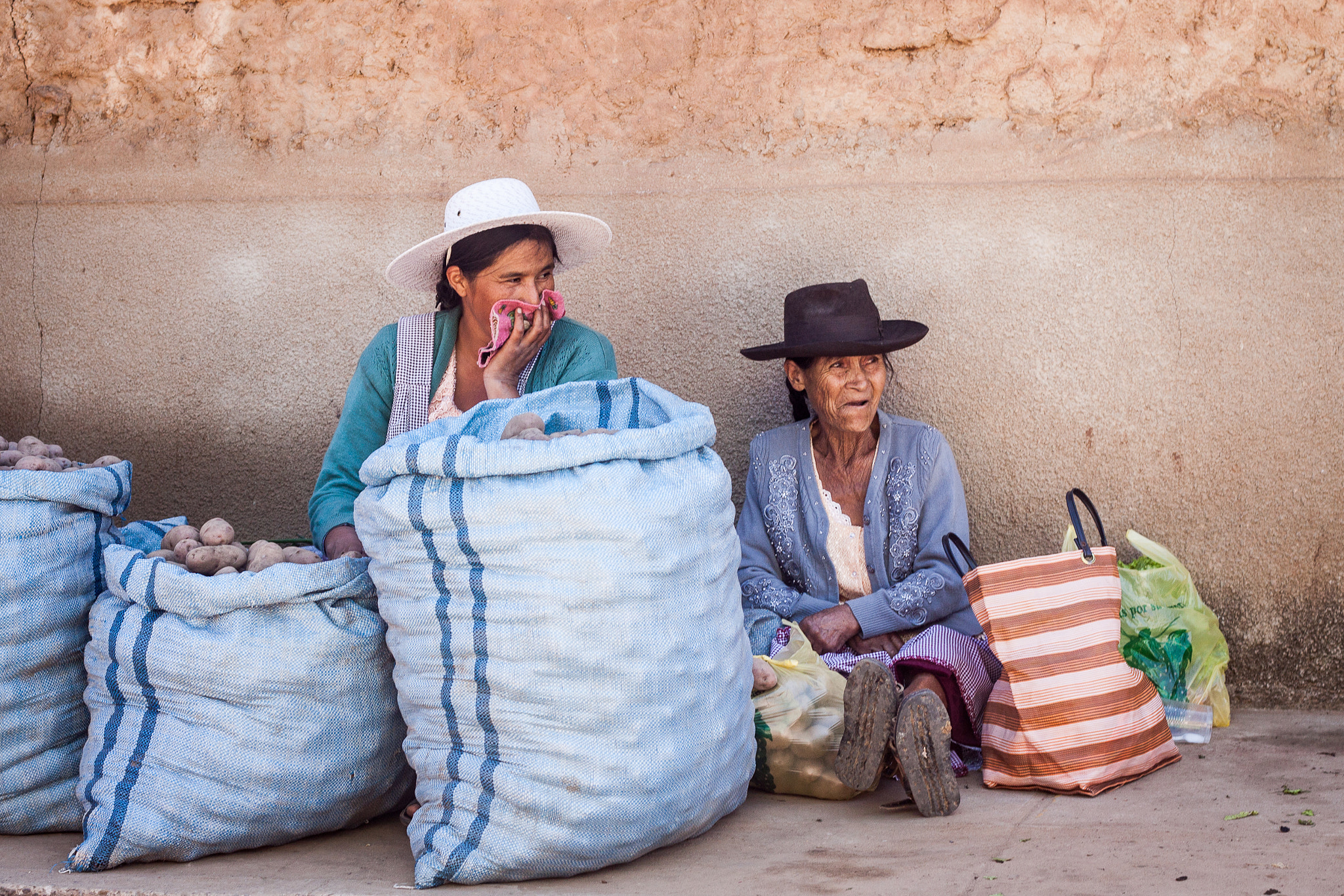 Canon EOS 50D + Canon EF 50mm F1.8 II sample photo. Santa cruz, bolivia photography
