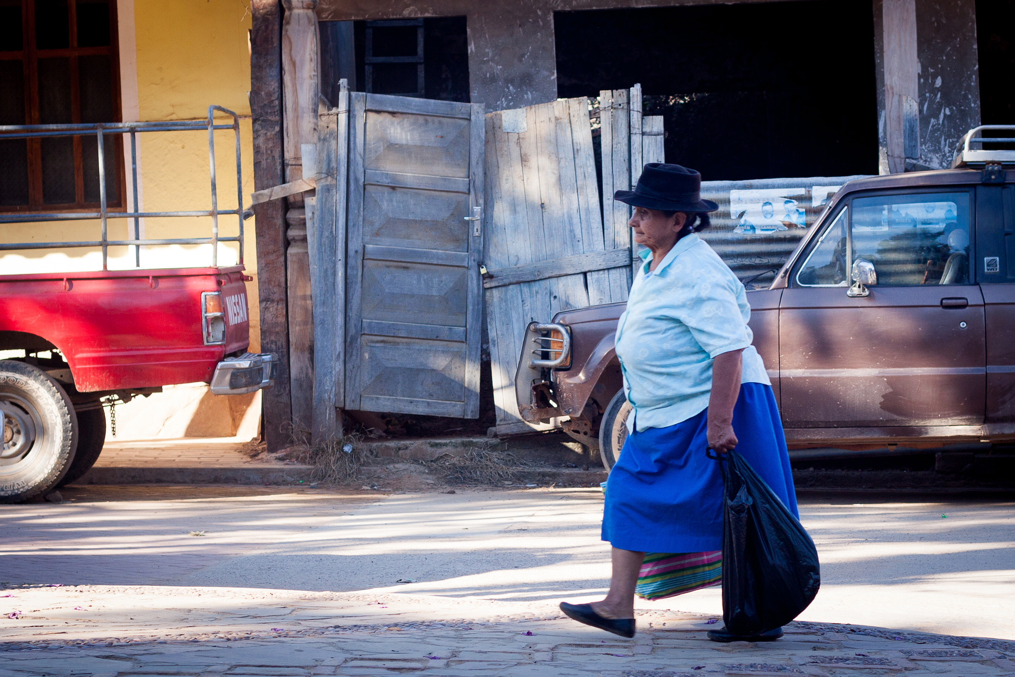 Canon EOS 50D + Canon EF 50mm F1.8 II sample photo. Santa cruz, bolivia photography