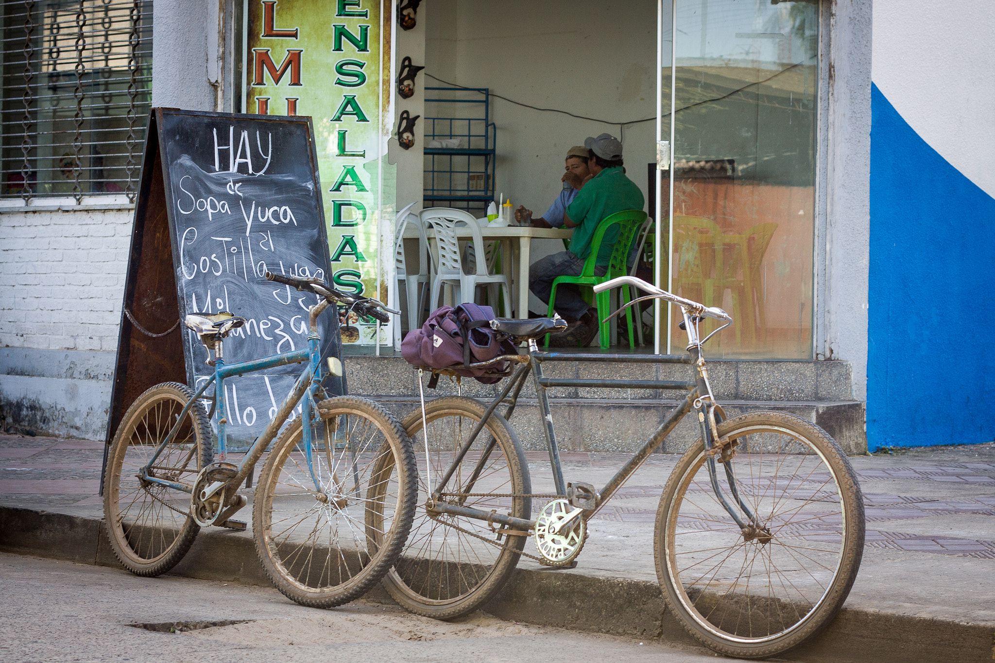 Canon EOS 50D + Canon EF 50mm F1.8 II sample photo. Santa cruz, bolivia photography