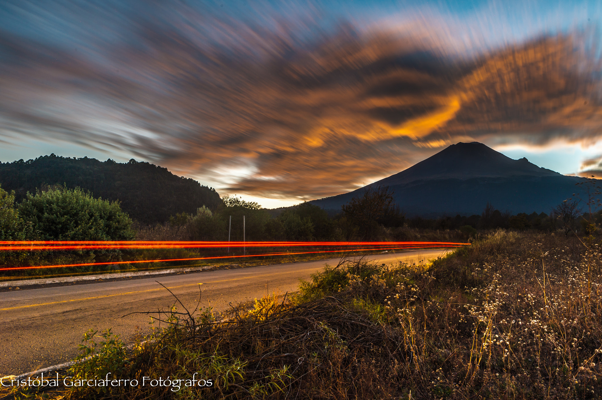 Nikon AF-S Nikkor 24-70mm F2.8G ED sample photo. After sunset with the volcano photography