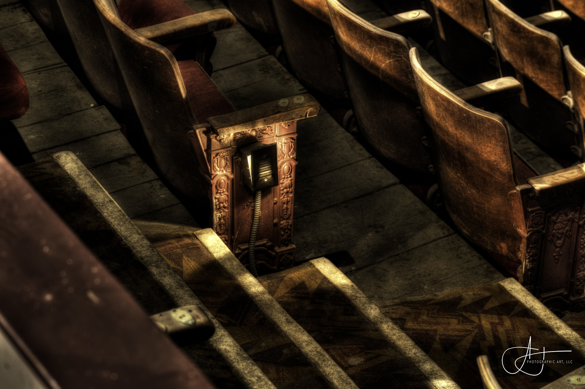 Canon EF 100mm F2.8L Macro IS USM sample photo. Row d, seat 15 (at the abandoned state theatre) photography