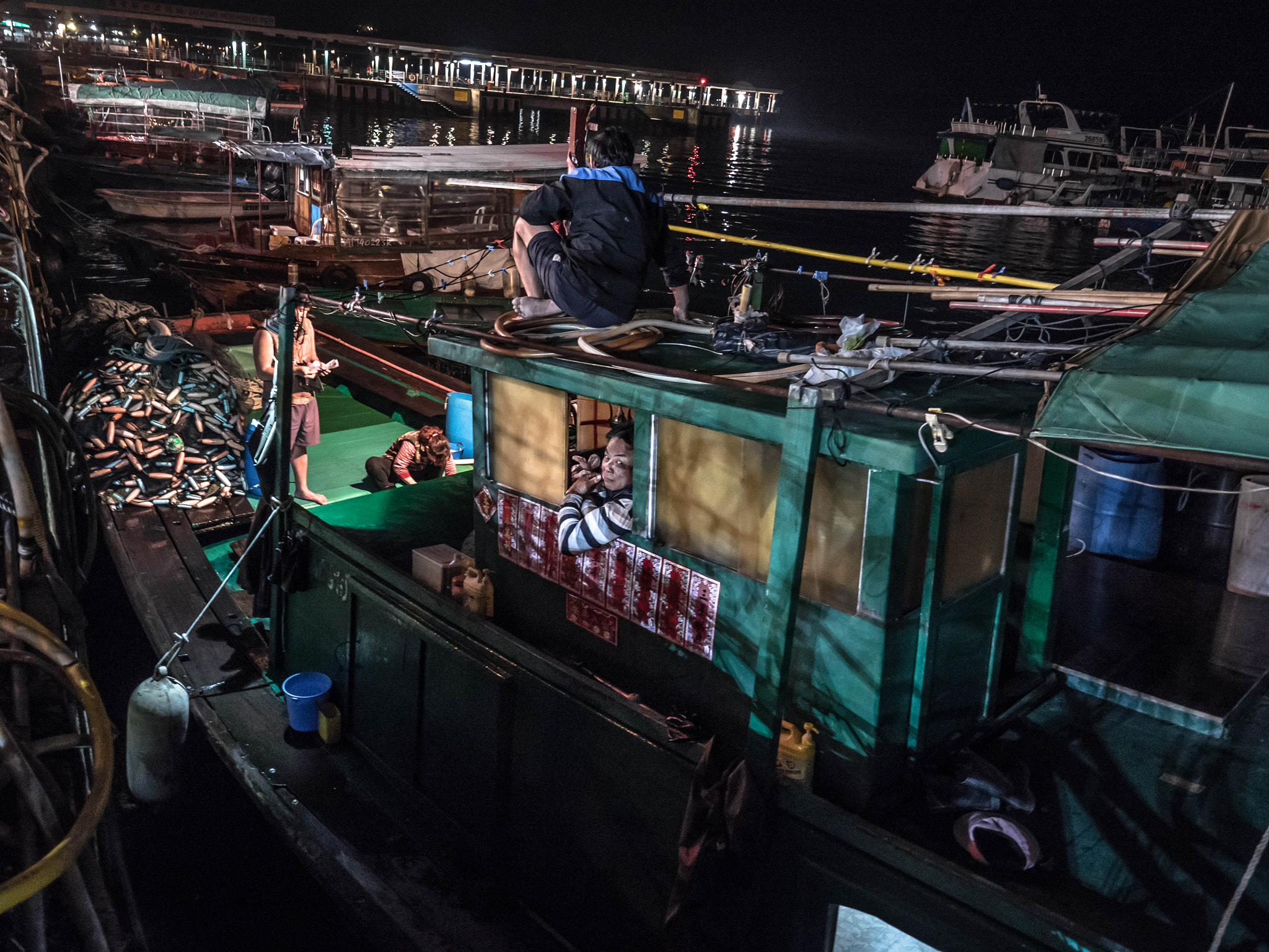 Panasonic Lumix DMC-GH4 + Olympus M.Zuiko Digital ED 7-14mm F2.8 PRO sample photo. Fishermen sai kung photography