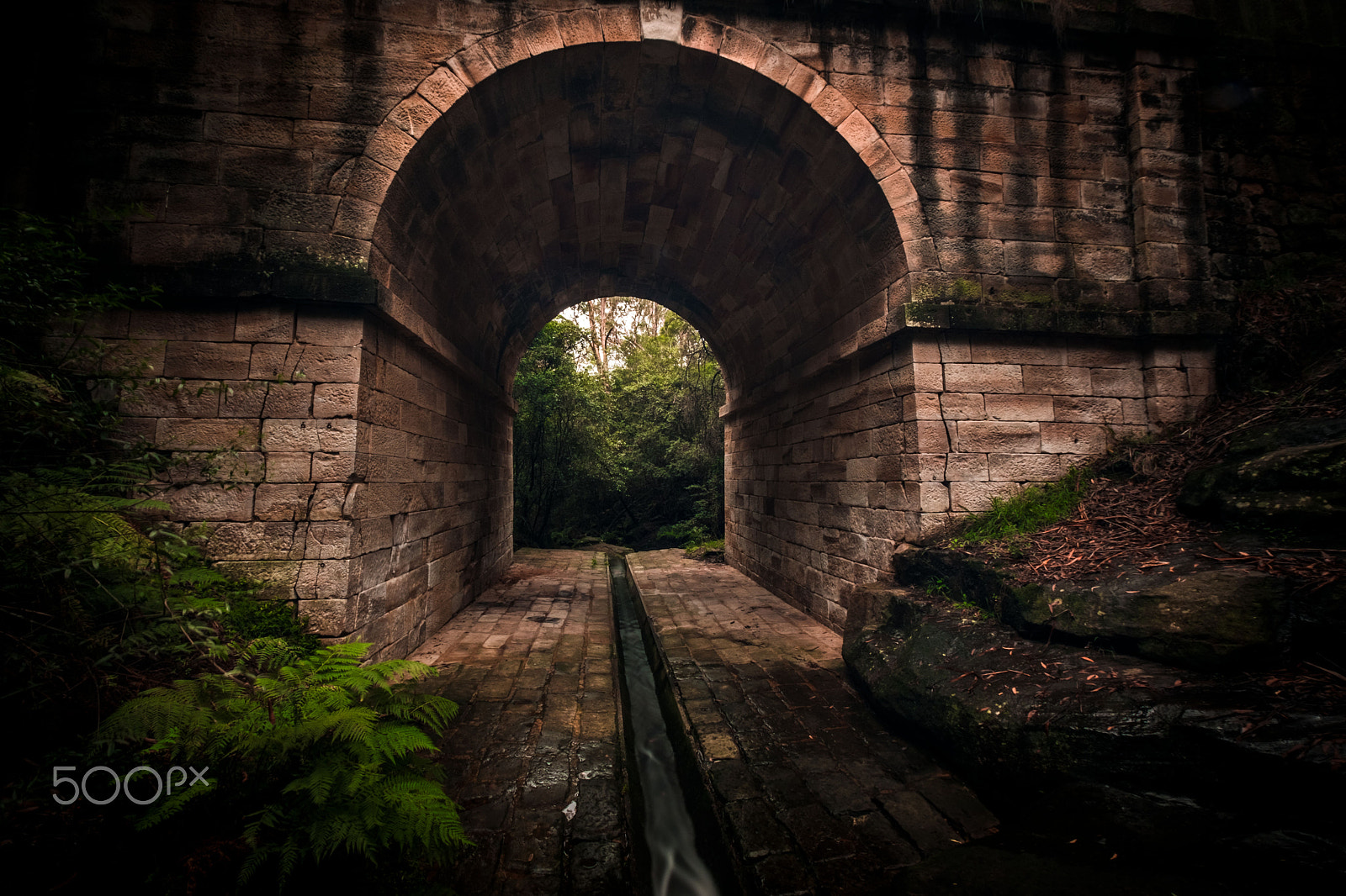 Fujifilm X-T2 + Fujifilm XF 10-24mm F4 R OIS sample photo. Lennox bridge photography