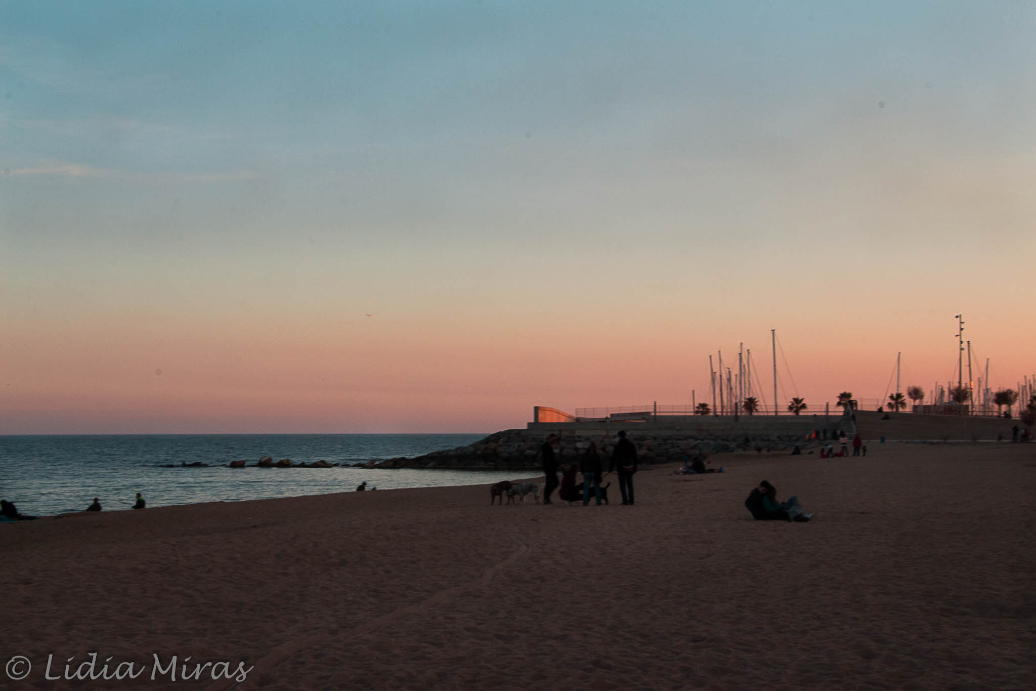 Canon EOS 700D (EOS Rebel T5i / EOS Kiss X7i) + Sigma 18-200mm f/3.5-6.3 DC OS sample photo. Beach photography