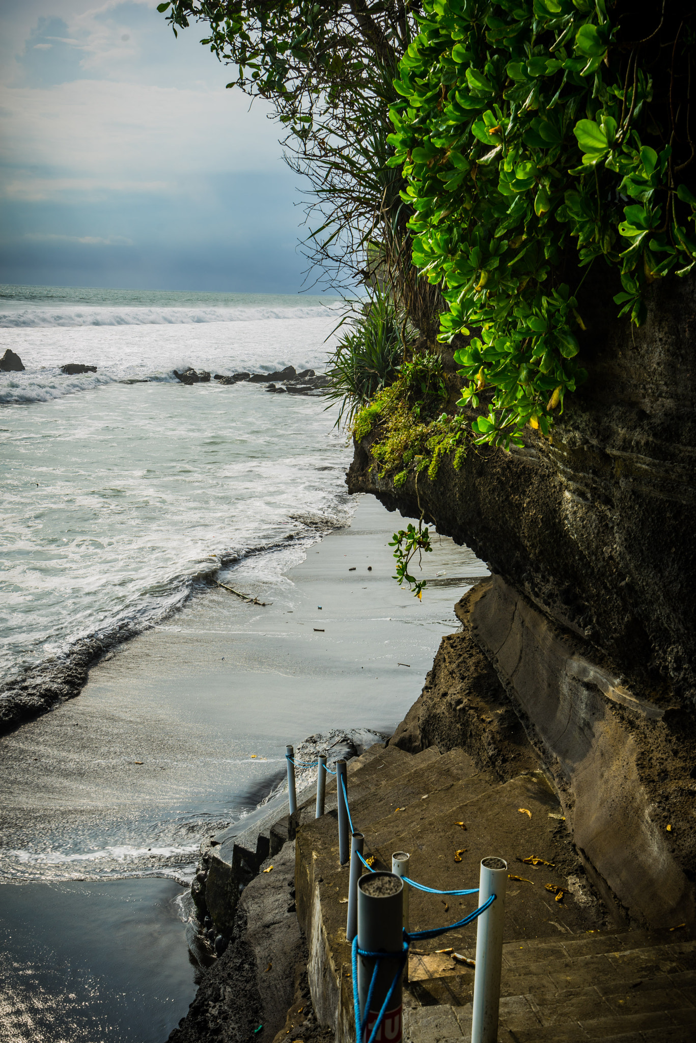 Sony a7R sample photo. Tanah lot all the way in the back photography