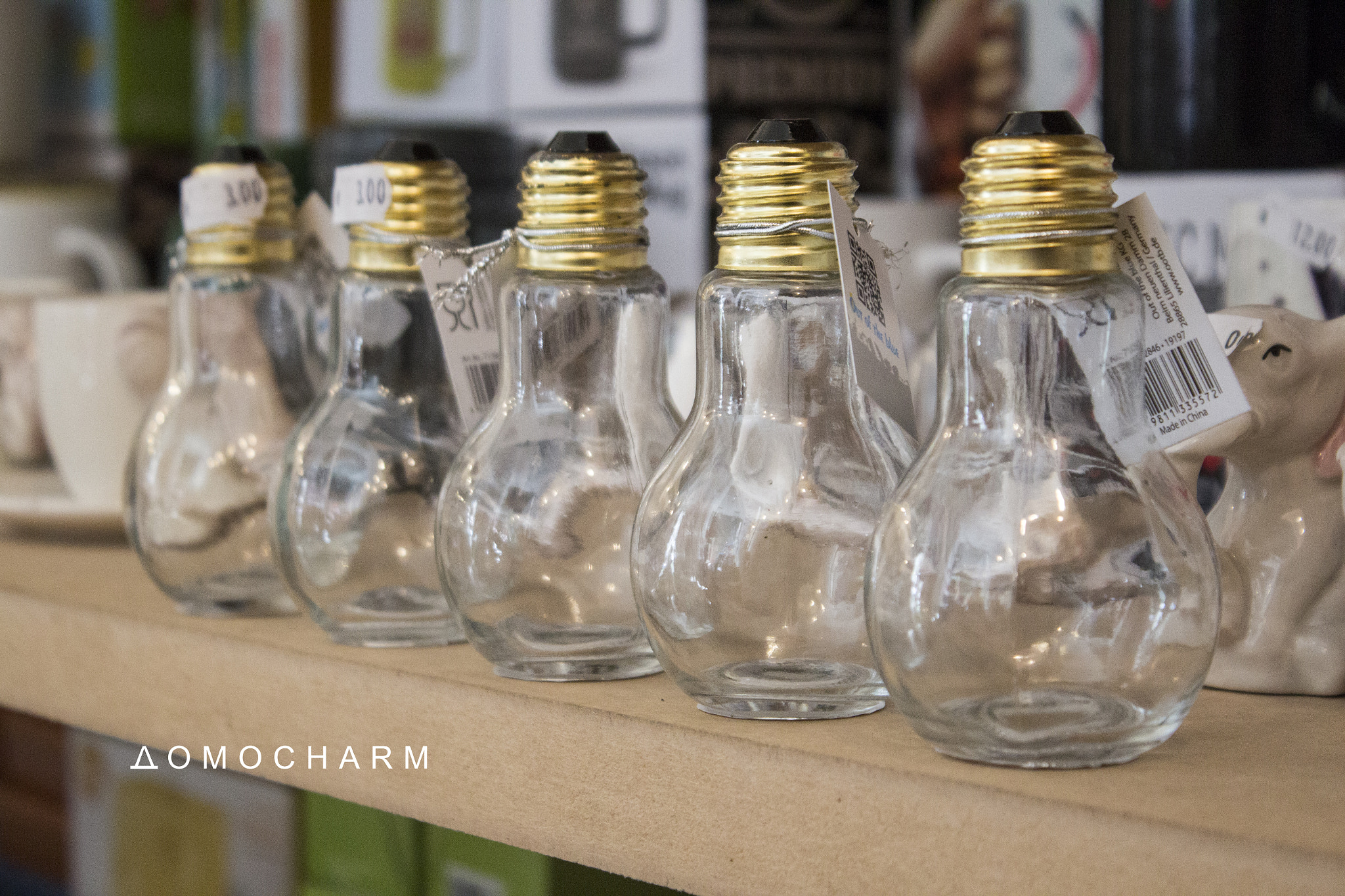 Canon EF-S 18-55mm F3.5-5.6 IS sample photo. Salt bulbs photography