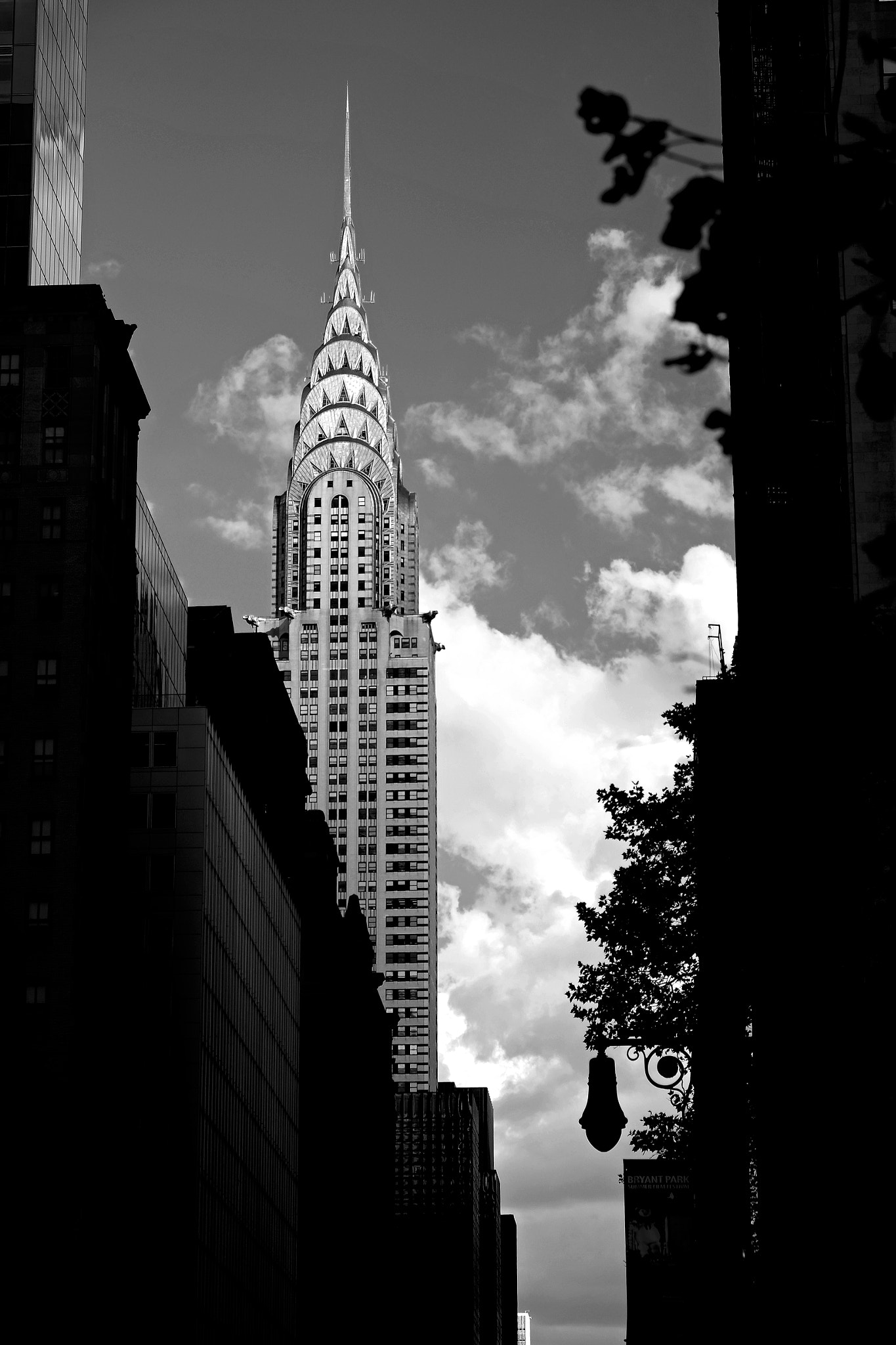 Fujifilm X-E2 + Fujifilm XF 18-55mm F2.8-4 R LM OIS sample photo. Classic architecture nyc photography