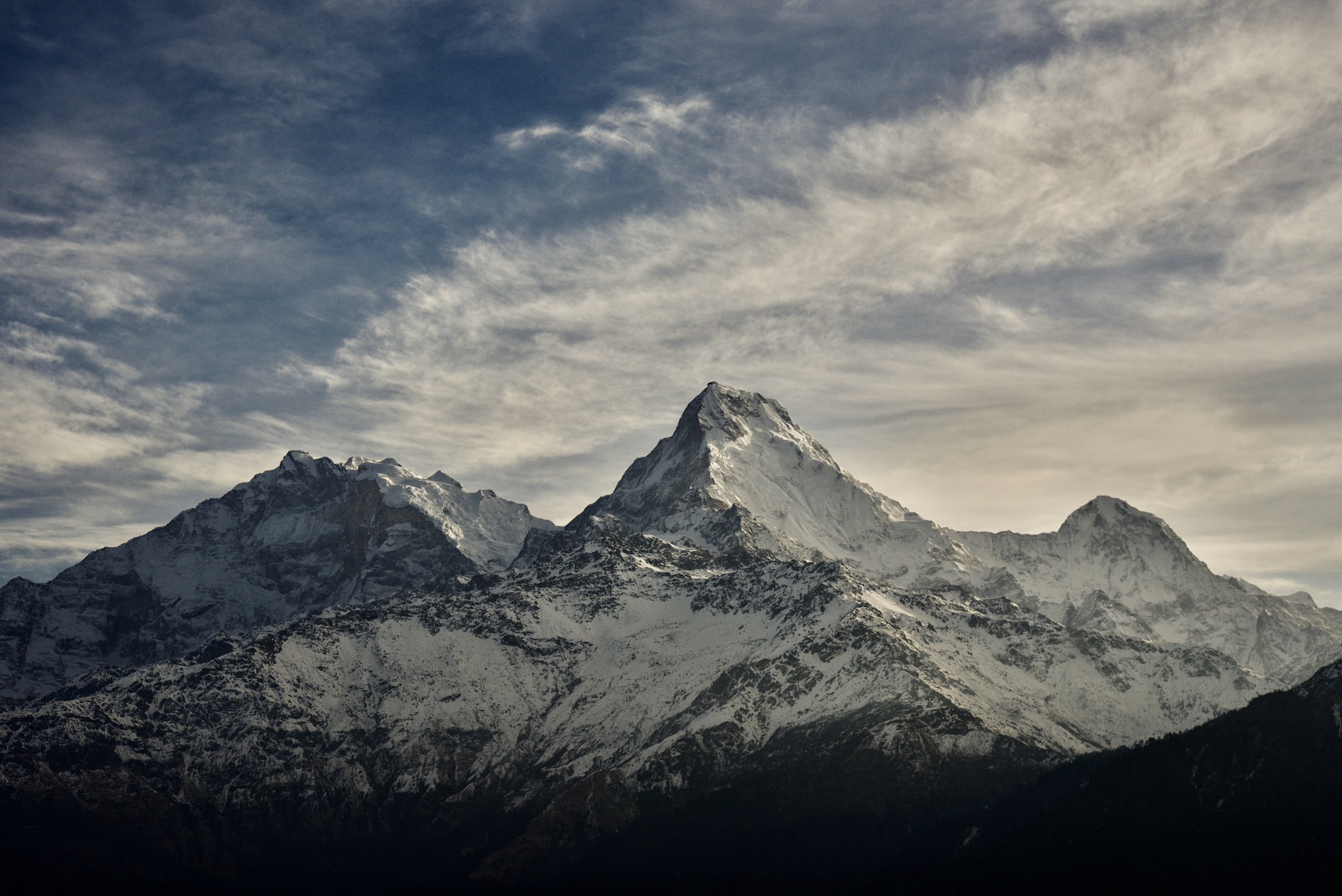 Nikon AF Nikkor 24-85mm F2.8-4D IF sample photo. Mt. annapurna photography