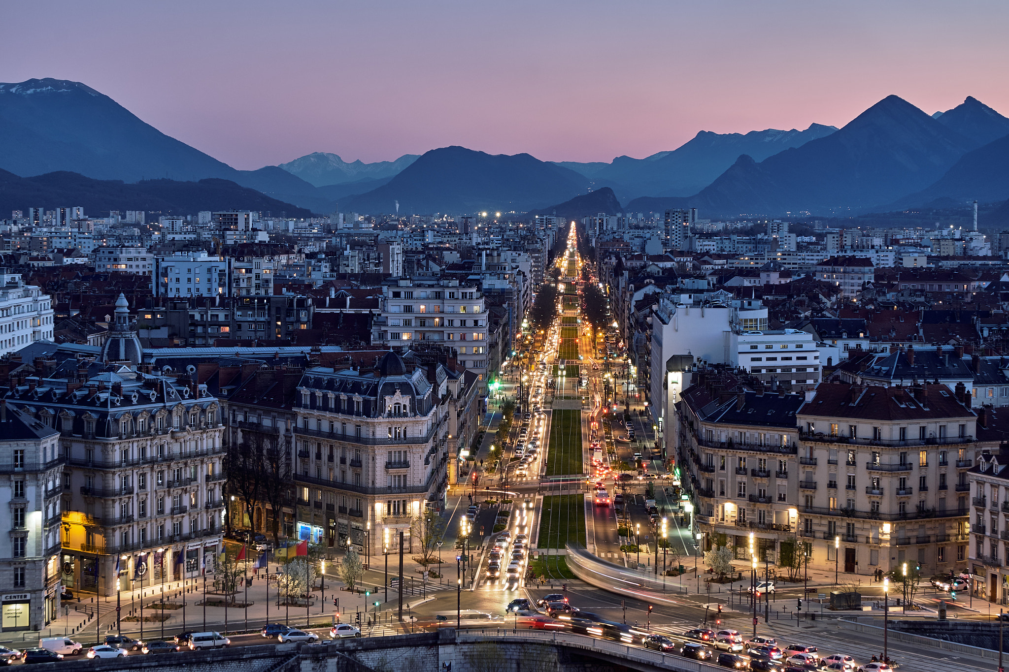 Fujifilm XC 16-50mm F3.5-5.6 OIS sample photo. Grenoble photography