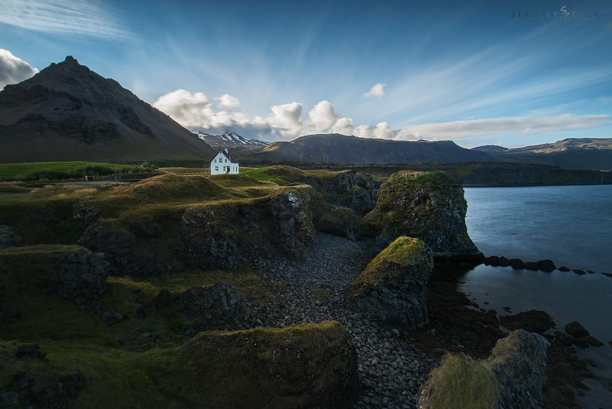 Nikon AF-S Nikkor 16-35mm F4G ED VR sample photo. Coast cascades photography