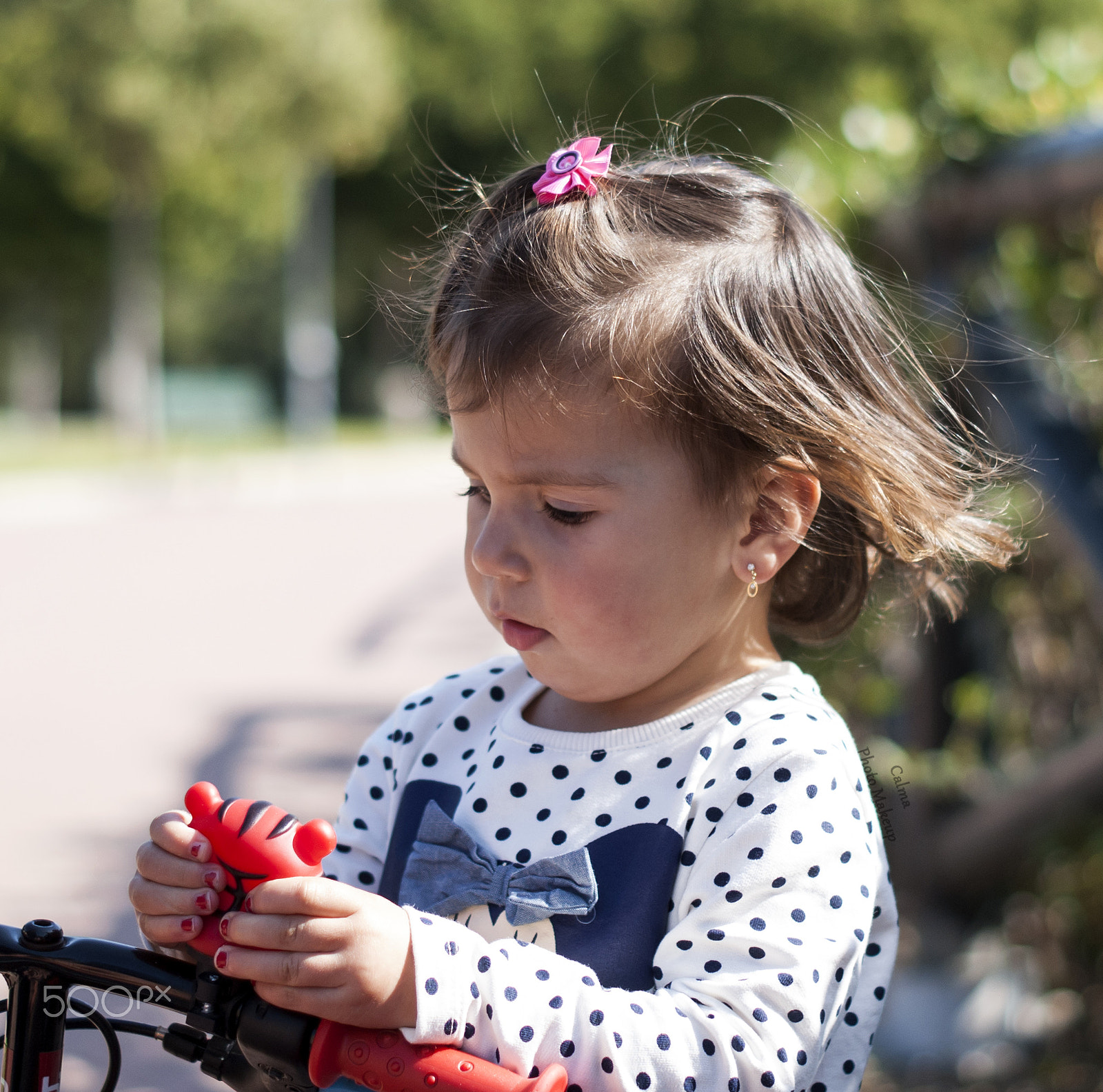 Sony Alpha DSLR-A230 sample photo. Triana in the park photography