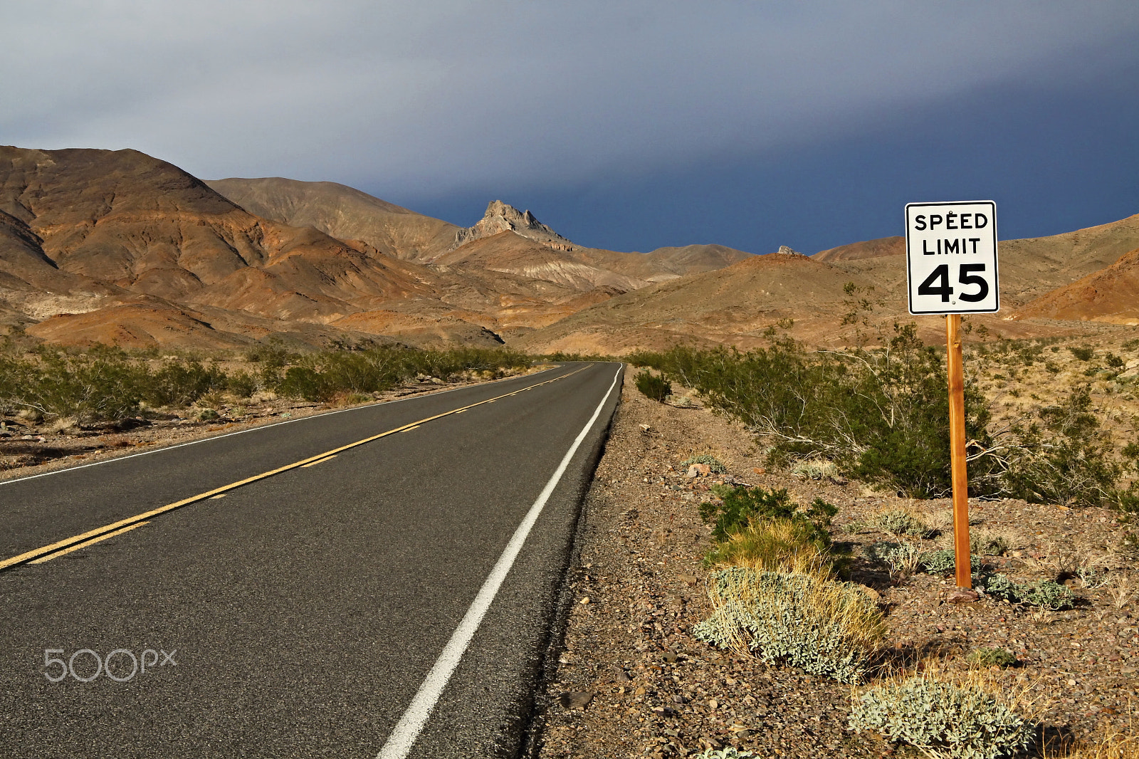 Canon EF-S 17-85mm F4-5.6 IS USM sample photo. Road in death valley national park, california, us photography