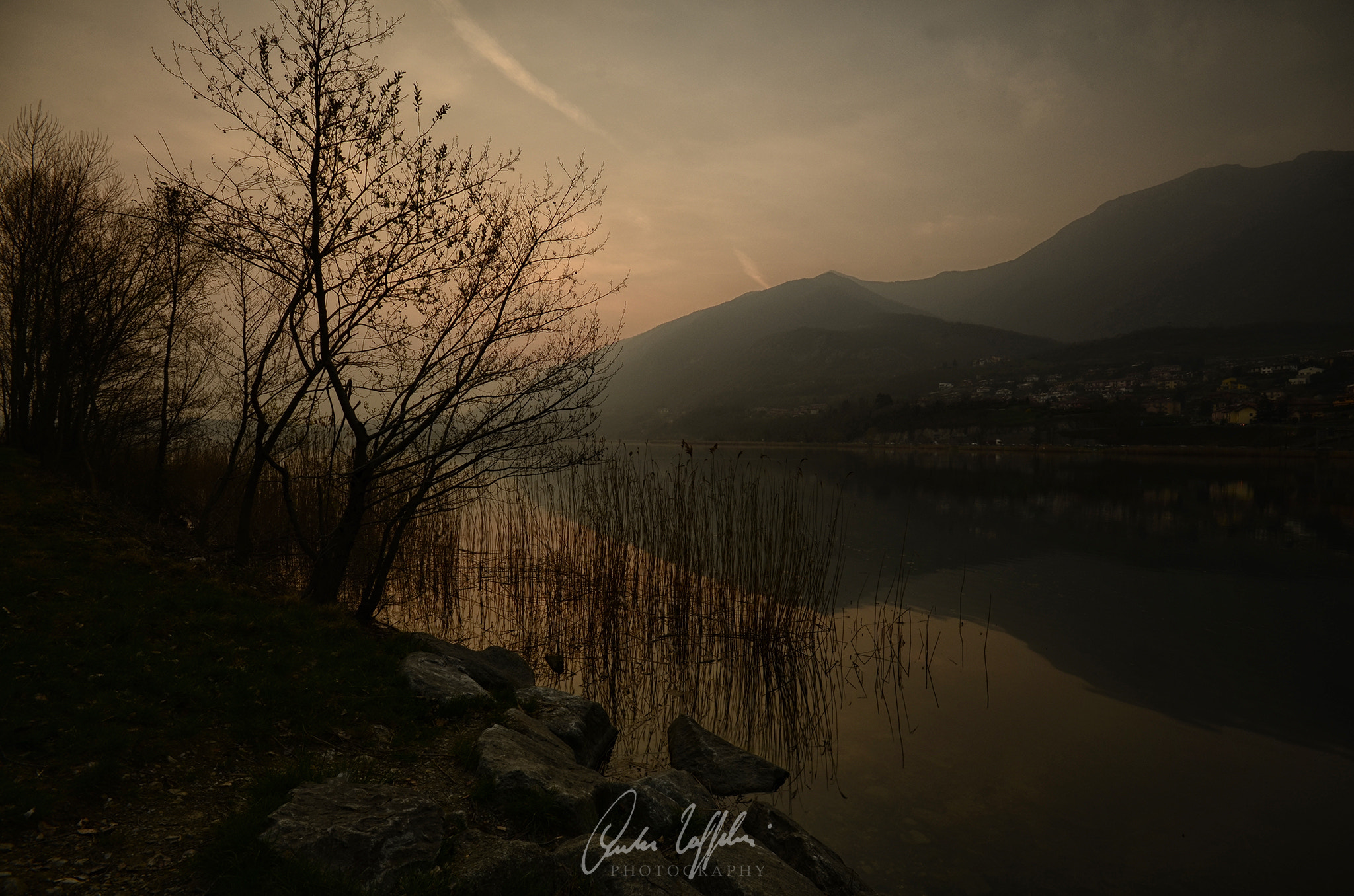 Sigma 10-20mm F4-5.6 EX DC HSM sample photo. Misty sunset on lake photography