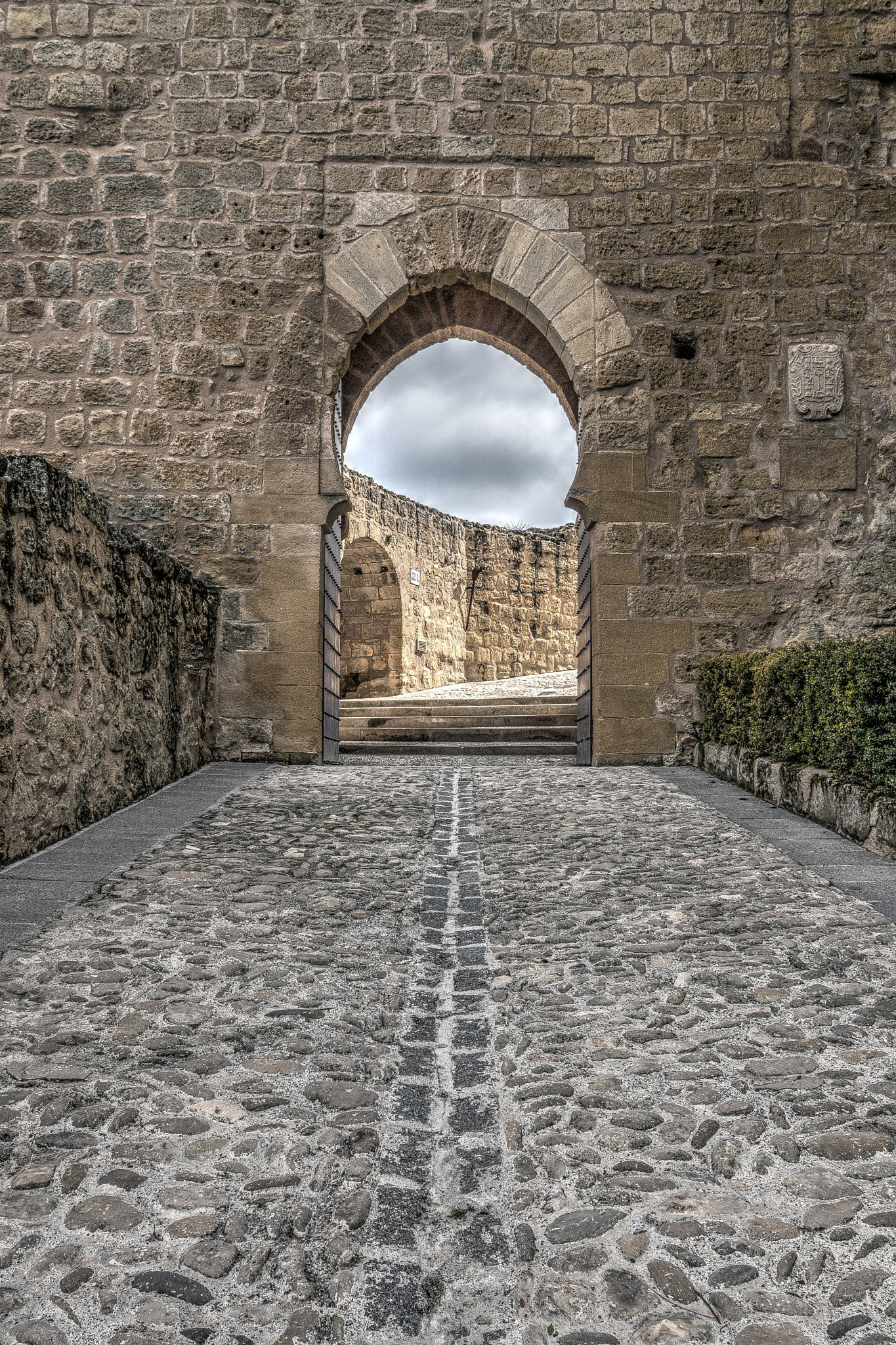 Tokina AT-X Pro 12-24mm F4 (IF) DX sample photo. Puerta de la imagen ii photography
