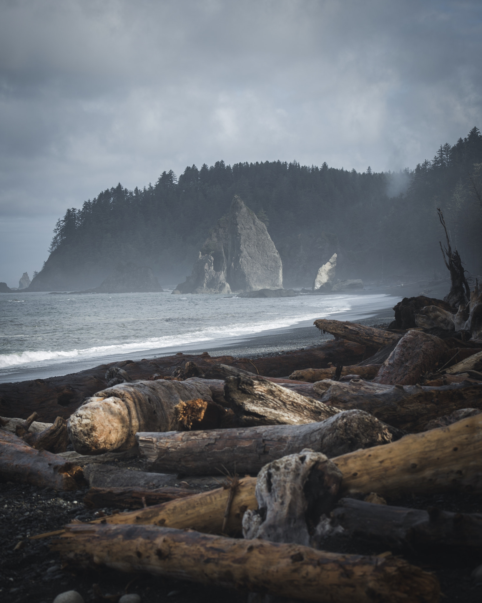 Canon EOS 6D + EF75-300mm f/4-5.6 sample photo. Waking up on rialto beach of last spring. photography