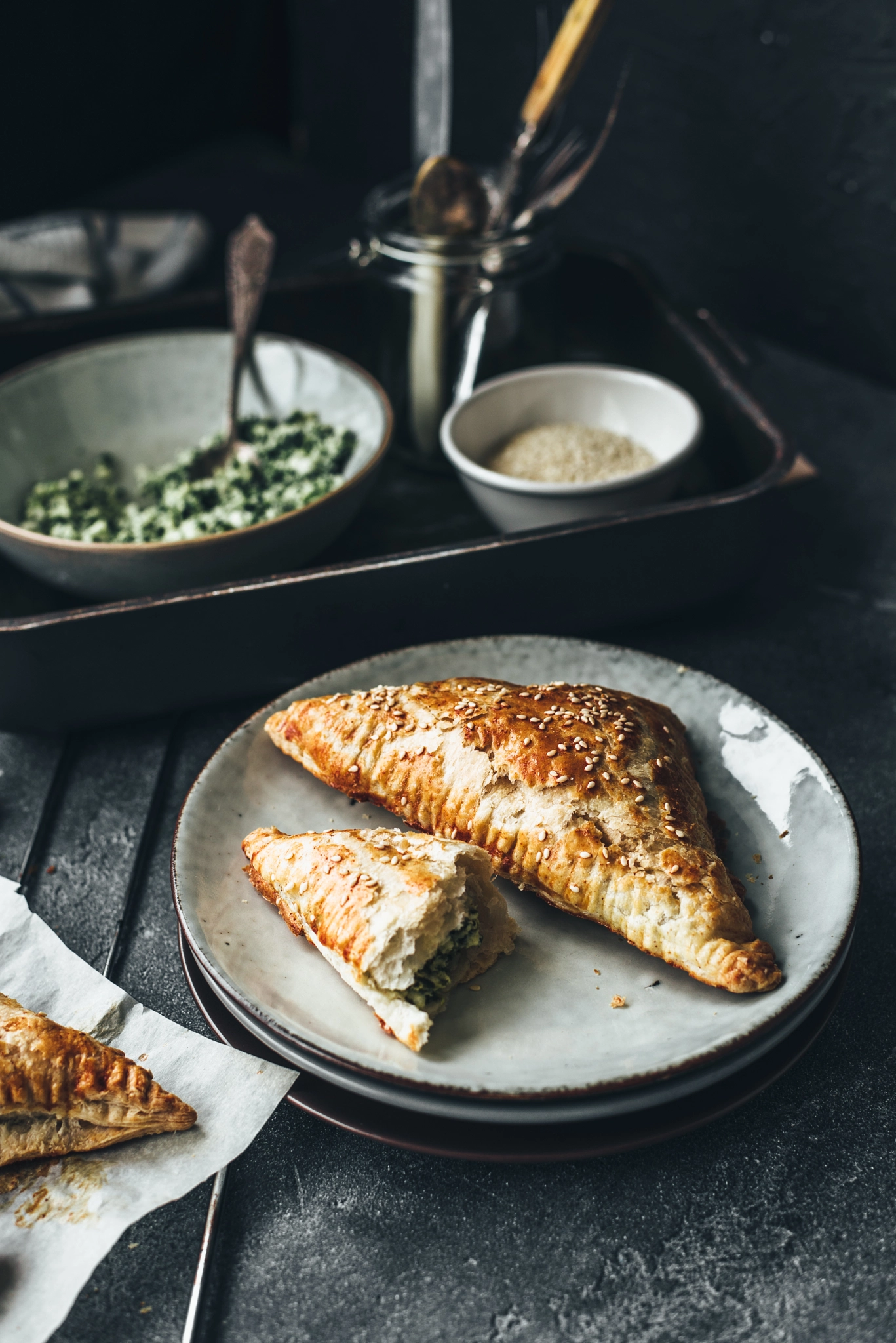 Nikon D600 + Nikon AF-S Nikkor 50mm F1.8G sample photo. Puff pastry with cheese and spinach photography